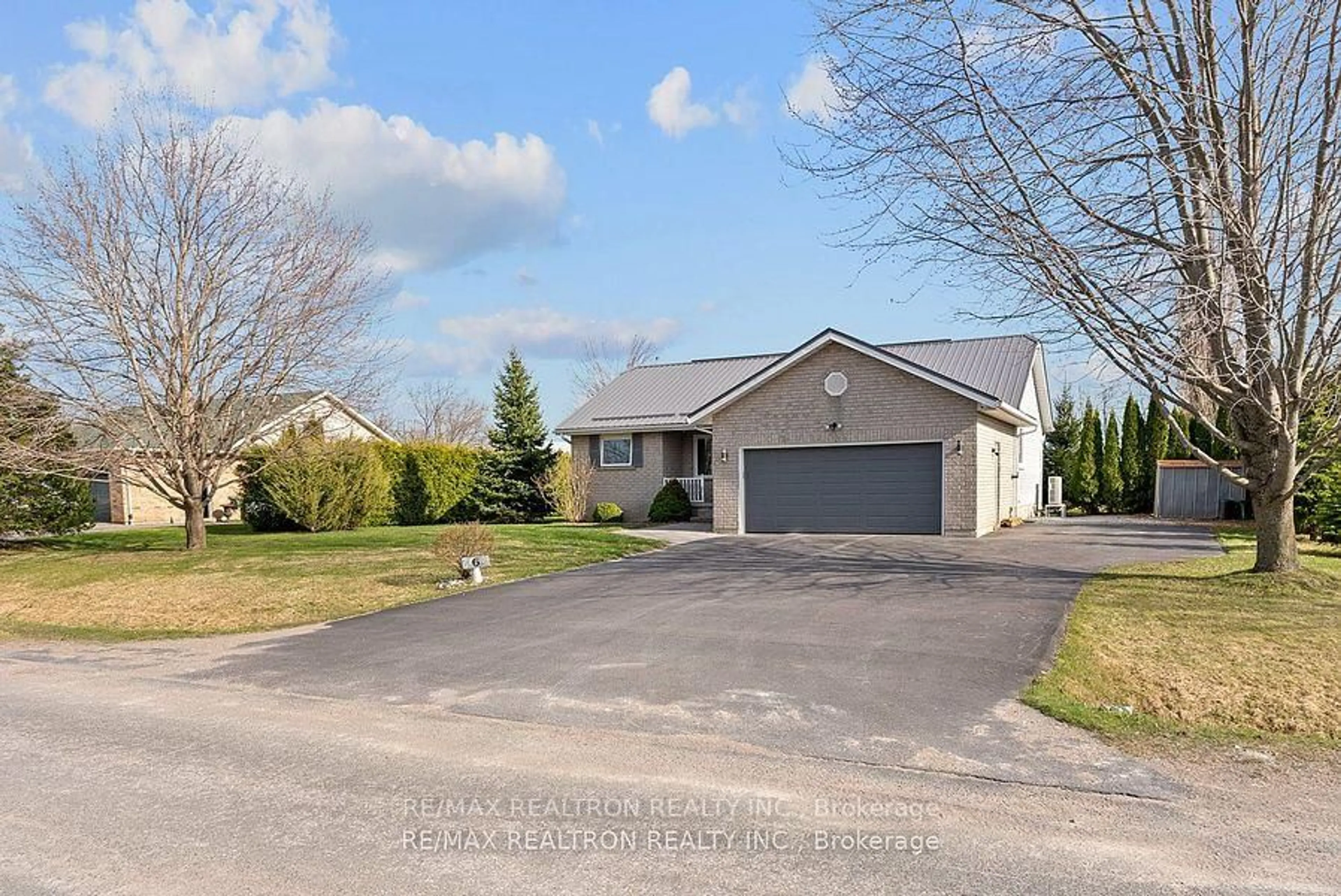 A pic from outside/outdoor area/front of a property/back of a property/a pic from drone, street for 6 Hallett Cres, Kawartha Lakes Ontario K0M 2C0
