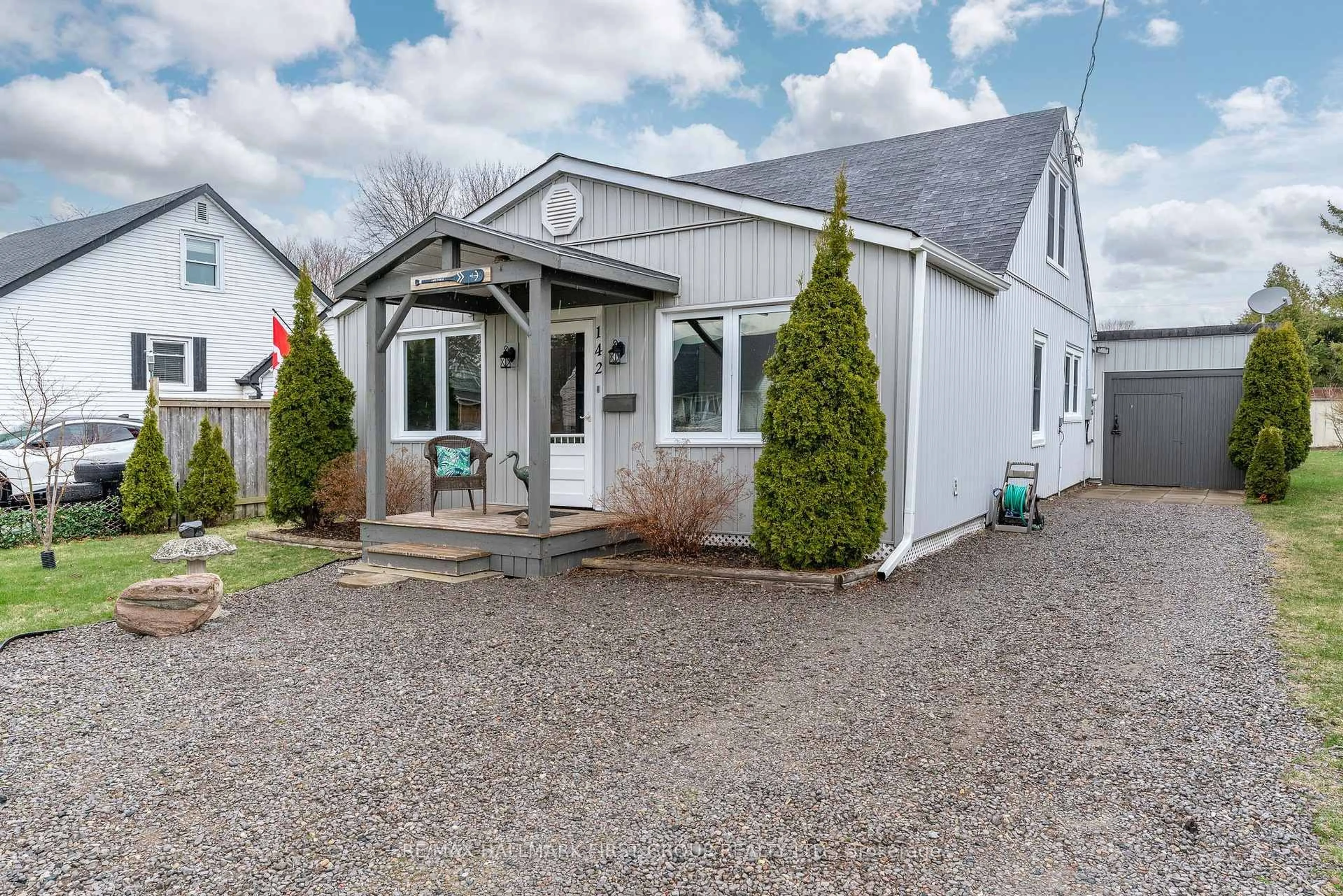 A pic from outside/outdoor area/front of a property/back of a property/a pic from drone, street for 142 Burnham St, Cobourg Ontario K9A 2W6