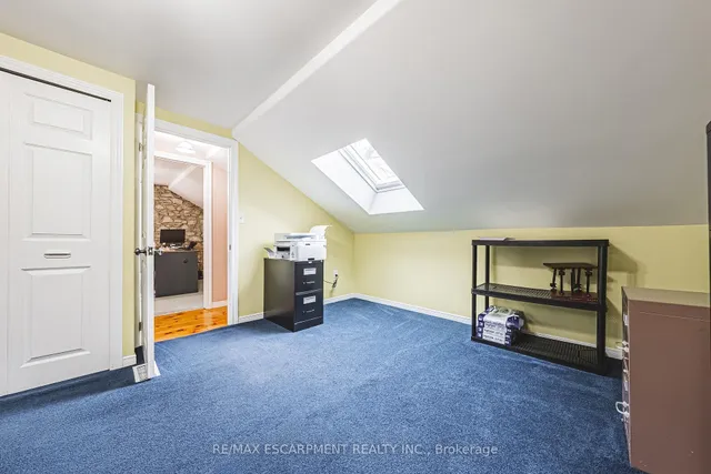 Additional property image - 110 Freelton Rd