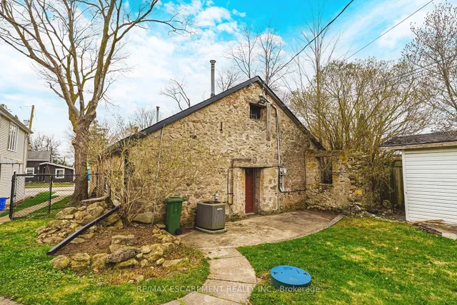 Additional property image - 110 Freelton Rd