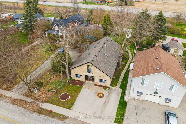 Additional property image - 110 Freelton Rd