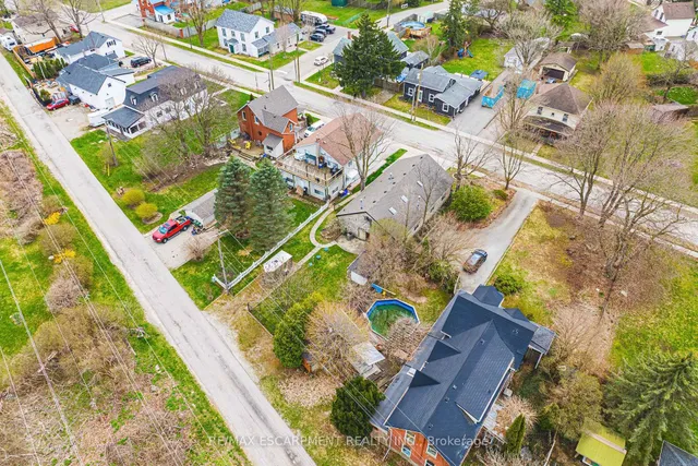 Additional property image - 110 Freelton Rd