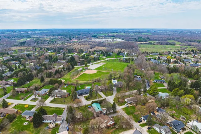 Additional property image - 110 Freelton Rd