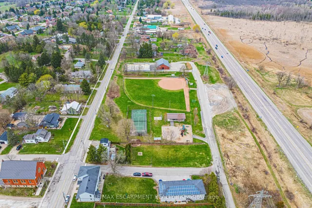 Additional property image - 110 Freelton Rd