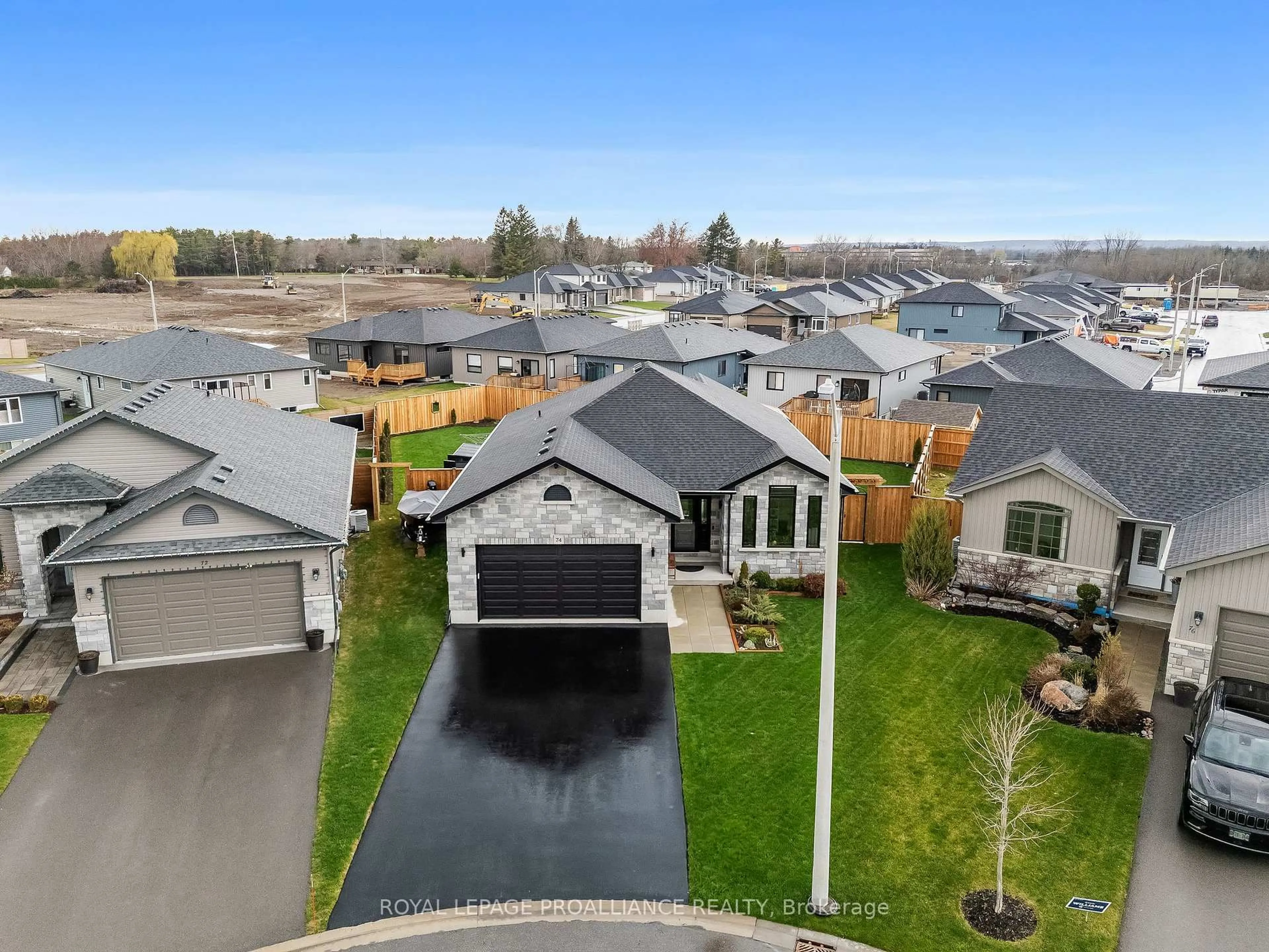 A pic from outside/outdoor area/front of a property/back of a property/a pic from drone, unknown for 74 Deacon Pl, Belleville Ontario K8P 5G4