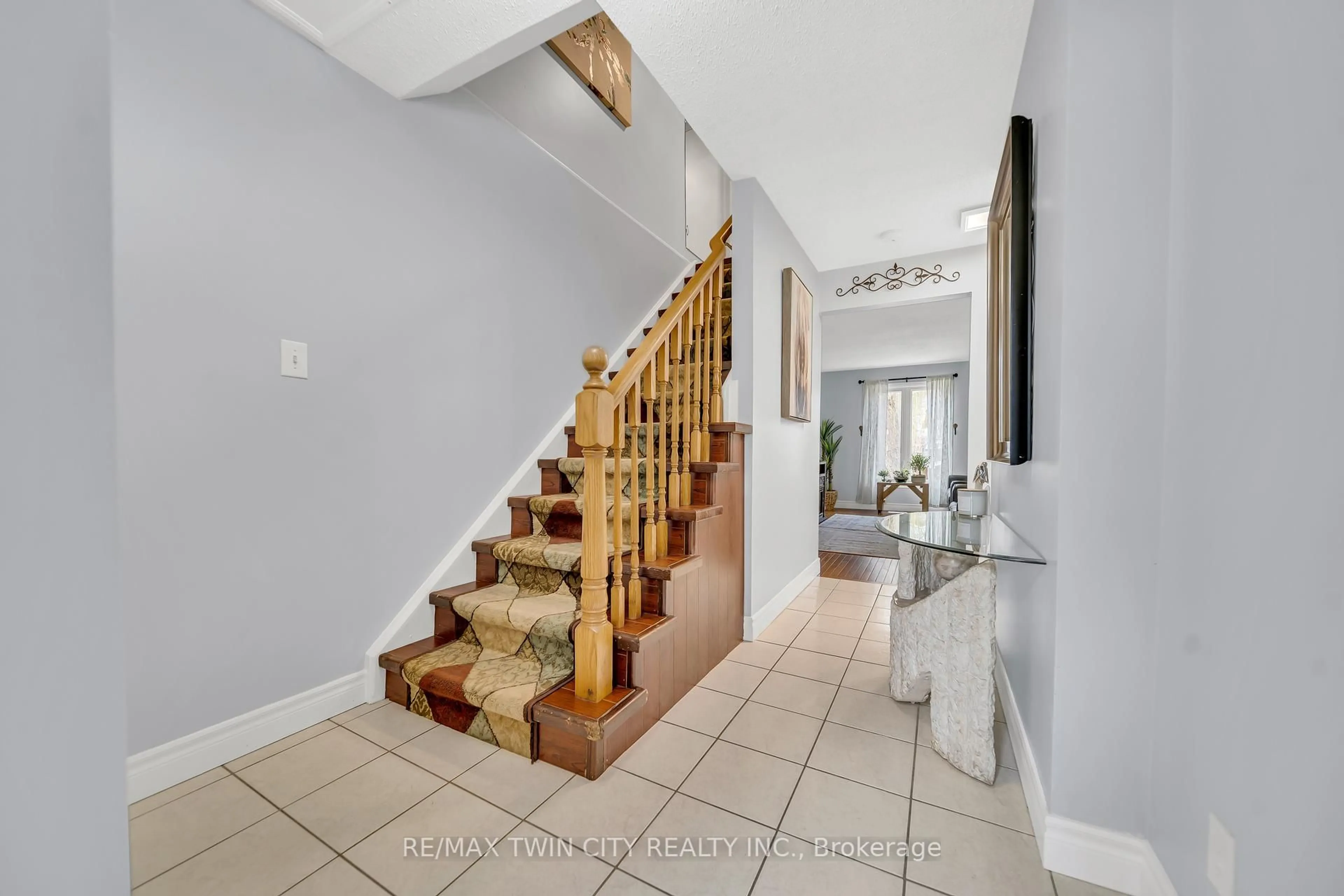 Unknown for 1234 Ottawa St, Kitchener Ontario N2E 1L8