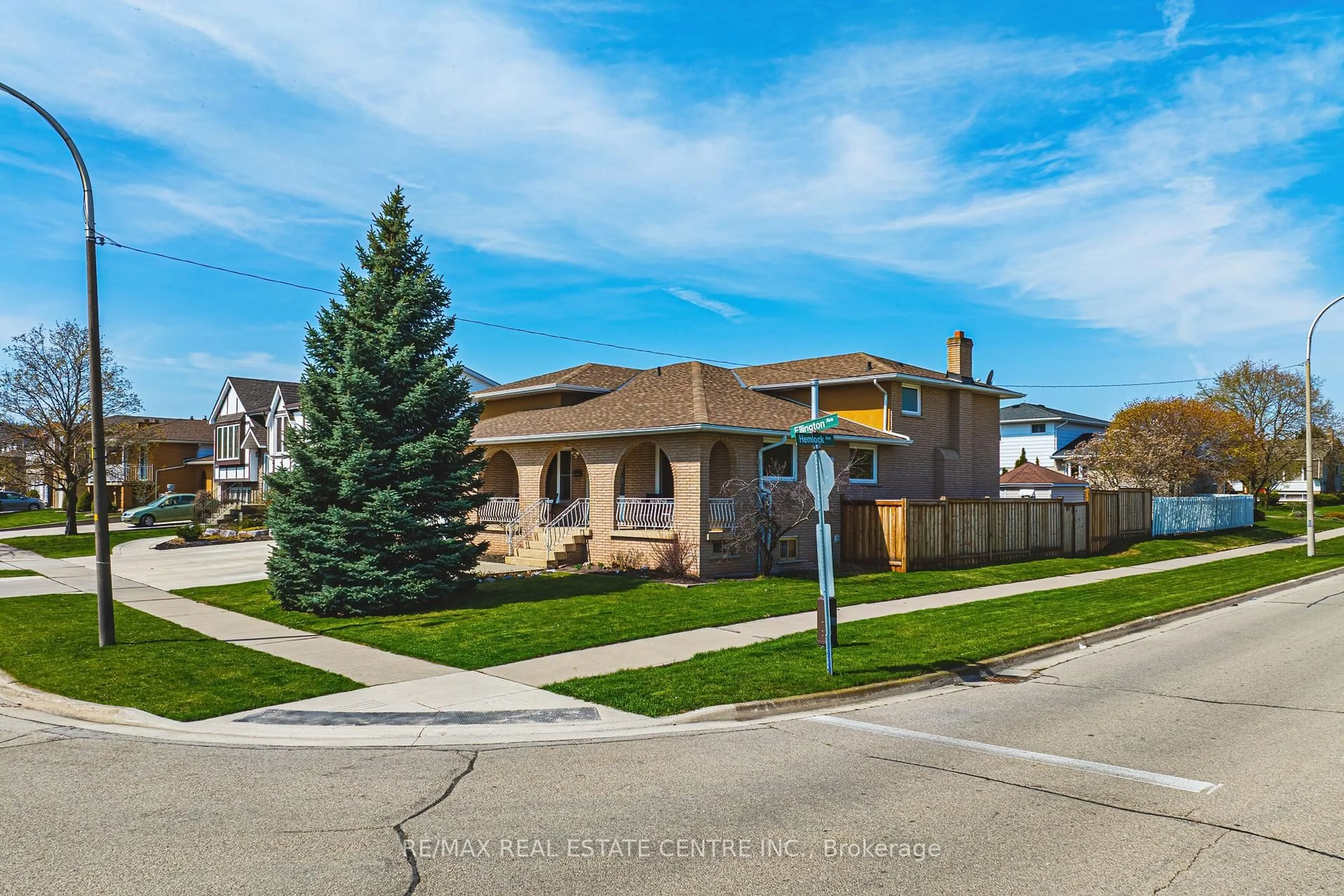 Unknown for 95 Ellington Ave, Hamilton Ontario L8E 3T5
