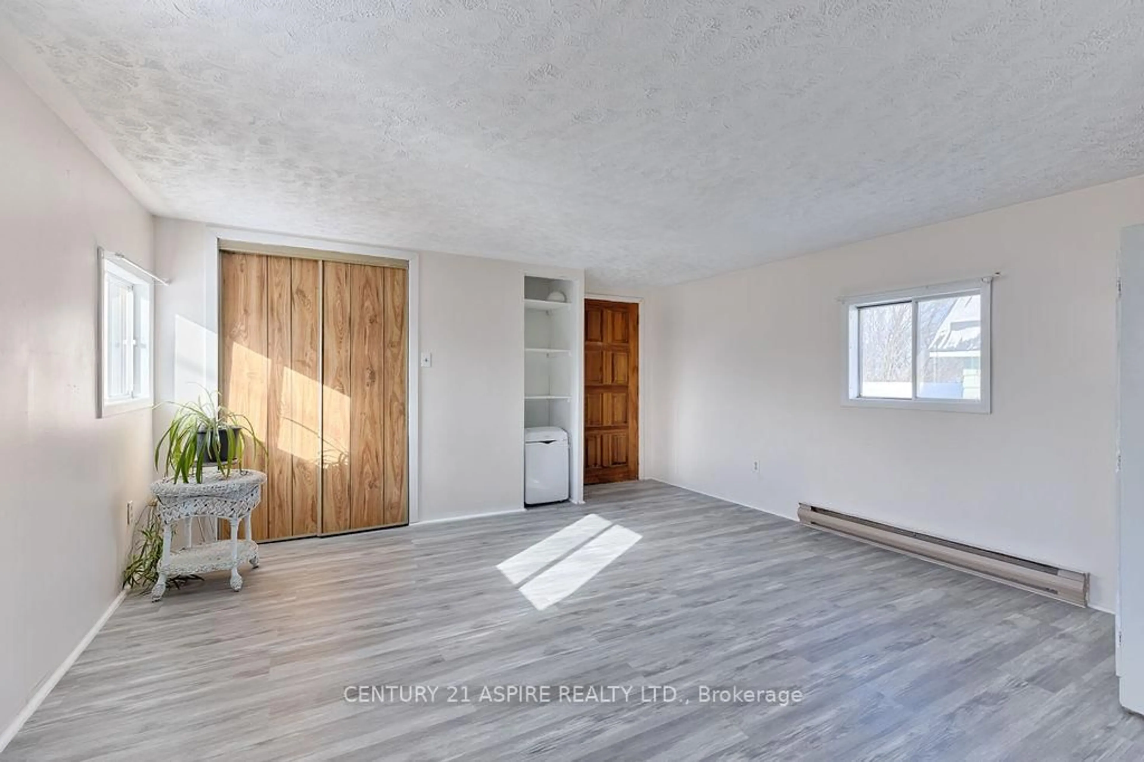 A pic of a room for 201 Welland St, Pembroke Ontario K8A 5Y2