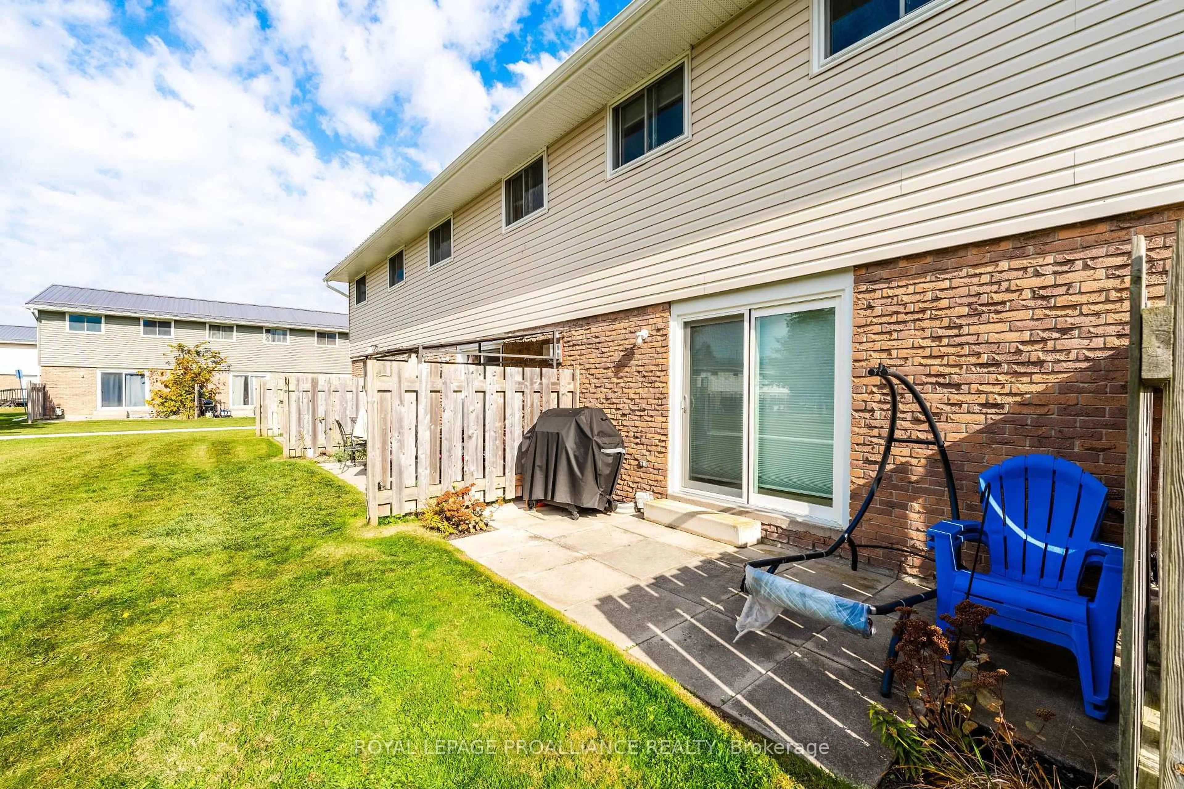 Patio, water/lake/river/ocean view for 400 Westwood Dr #A6, Cobourg Ontario K9A 2B6