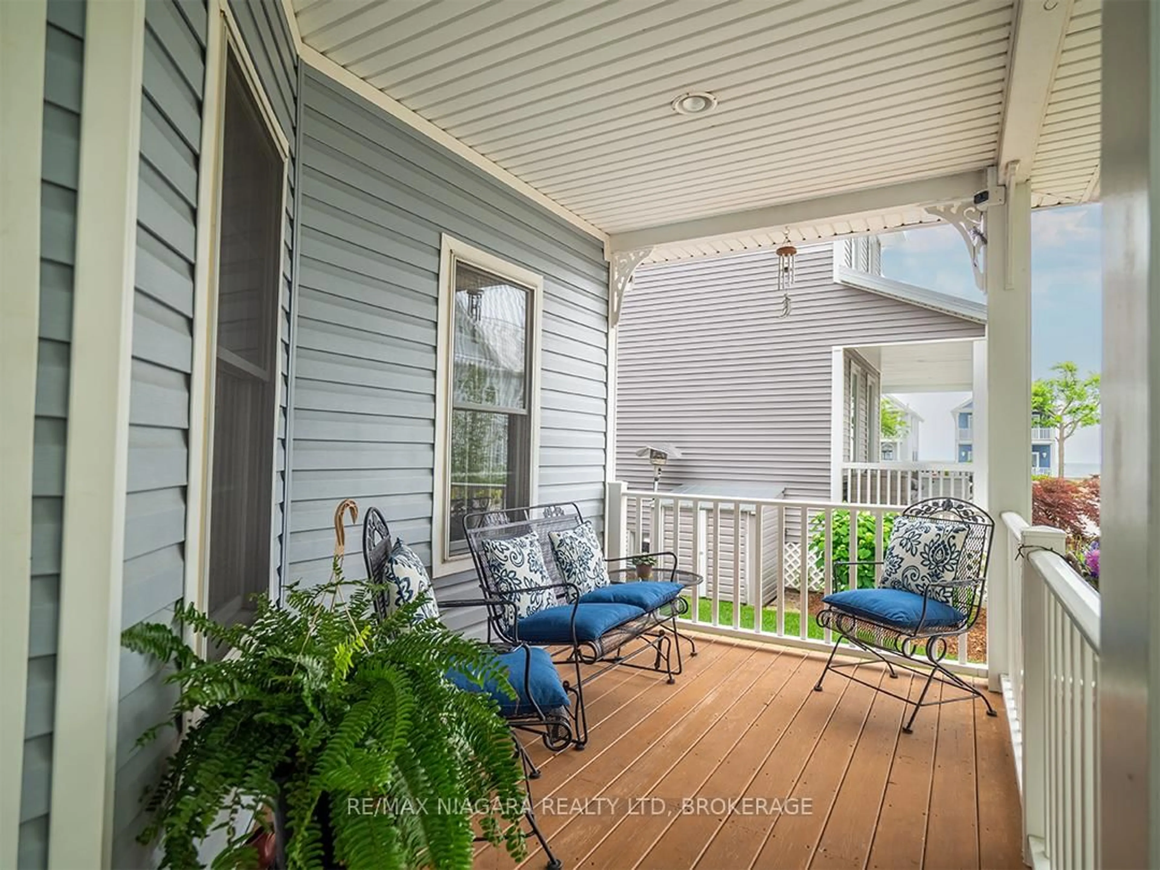 Patio, street for 4 Mariner's Lane, Fort Erie Ontario L0S 1B0