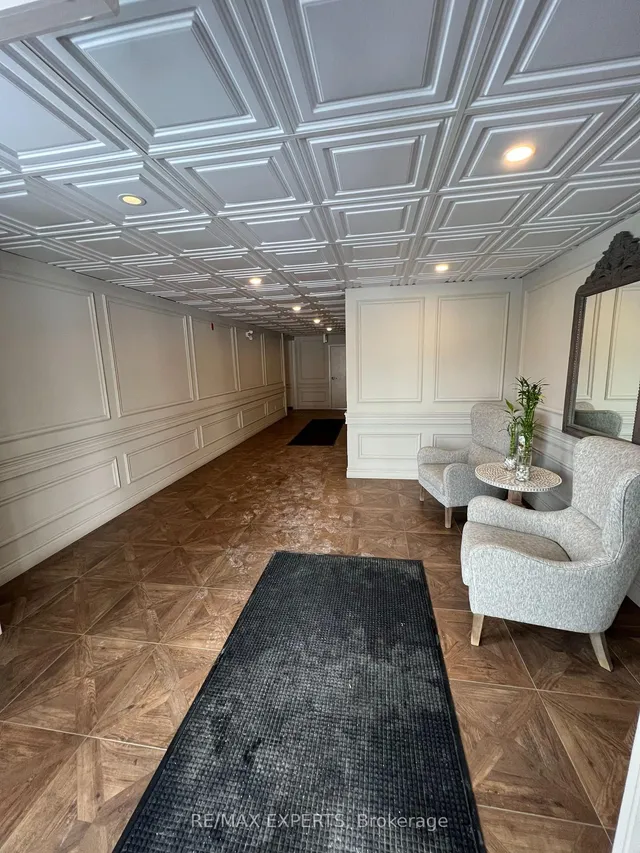 Additional property image - 345 Briarmeadow Dr Unit 404