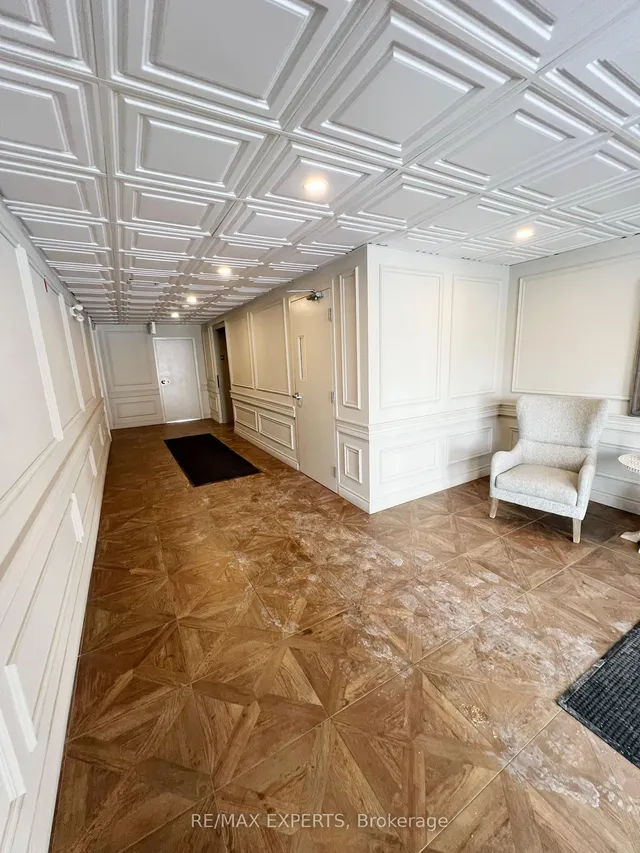 Additional property image - 345 Briarmeadow Dr Unit 404