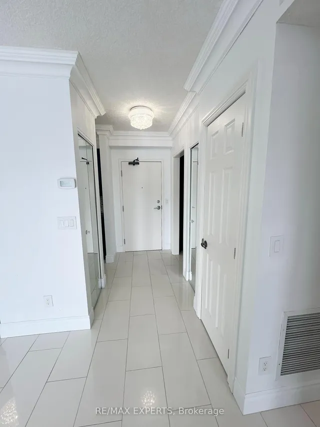 Additional property image - 345 Briarmeadow Dr Unit 404