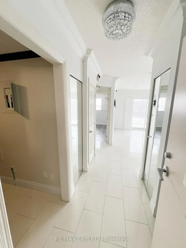 Additional property image - 345 Briarmeadow Dr Unit 404