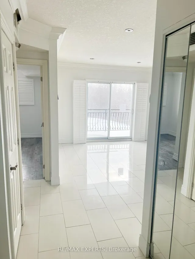 Additional property image - 345 Briarmeadow Dr Unit 404