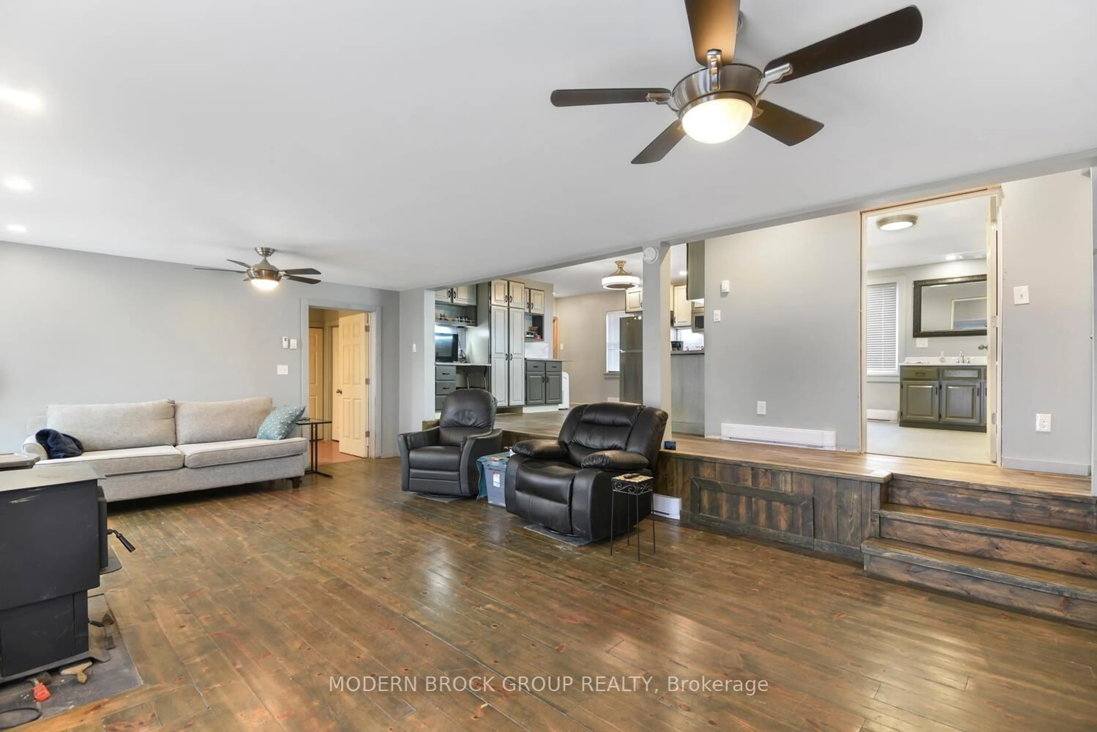Living room with furniture, unknown for 7507 New Dublin Rd, Elizabethtown-Kitley Ontario K0E 1A0