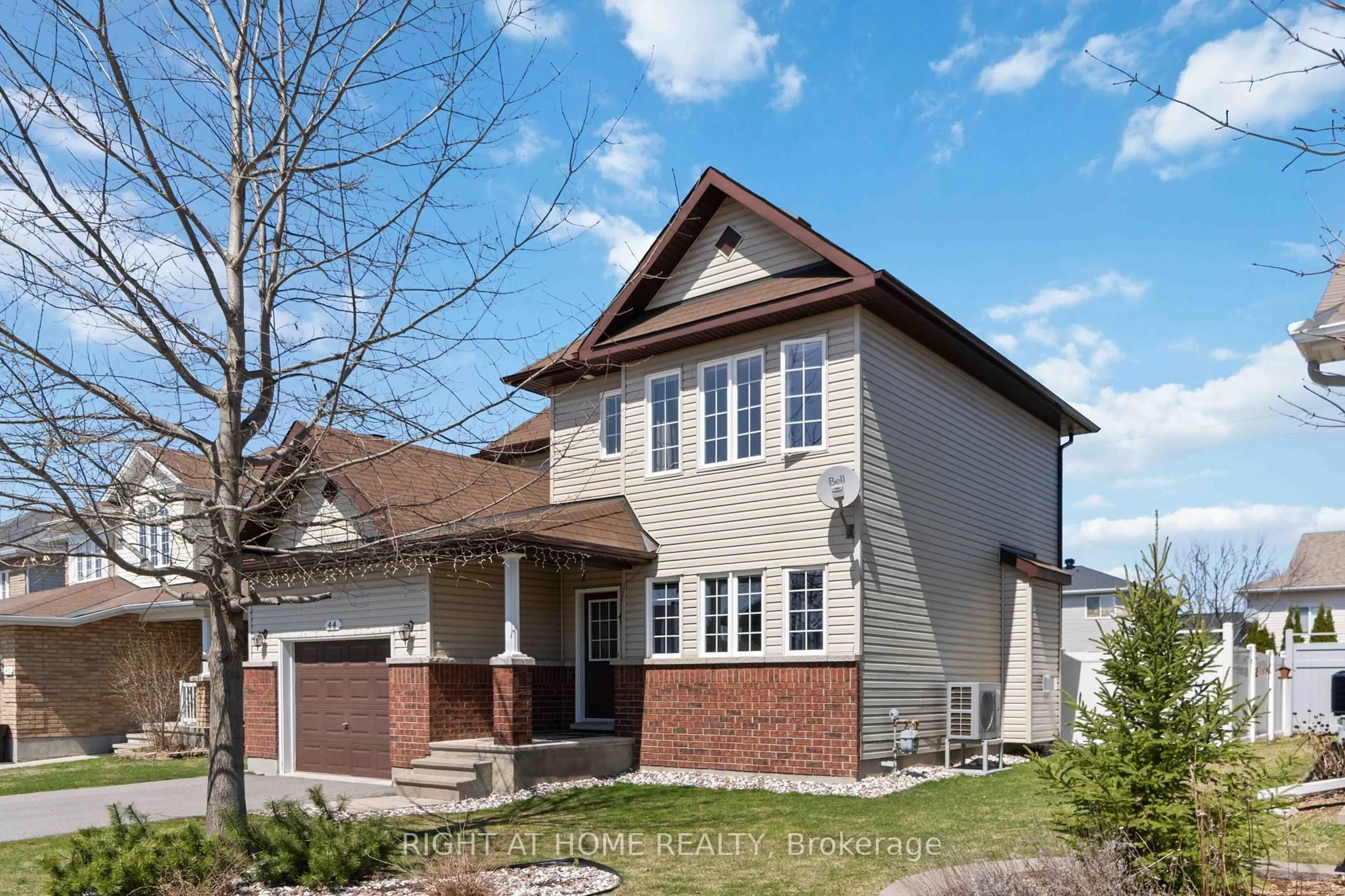 Home with brick exterior material, street for 44 Moe Robillard St, Arnprior Ontario K7S 0C2