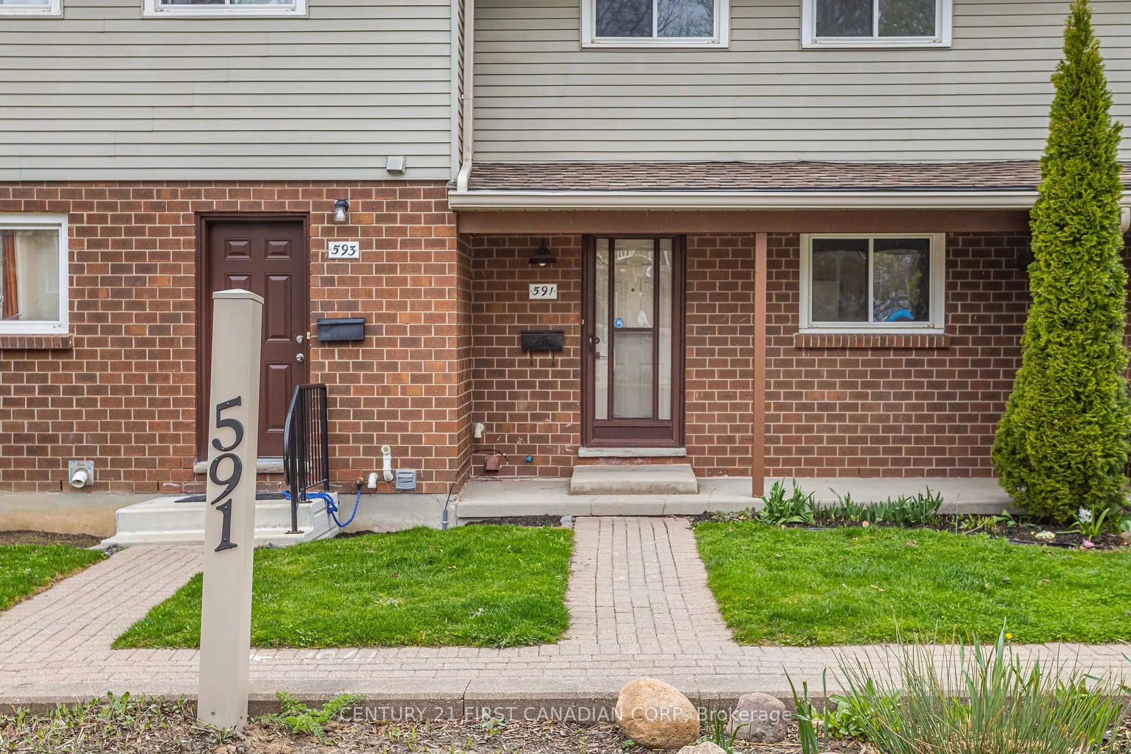 Home with brick exterior material, street for 591 Griffith St #13, London Ontario N6K 2S5
