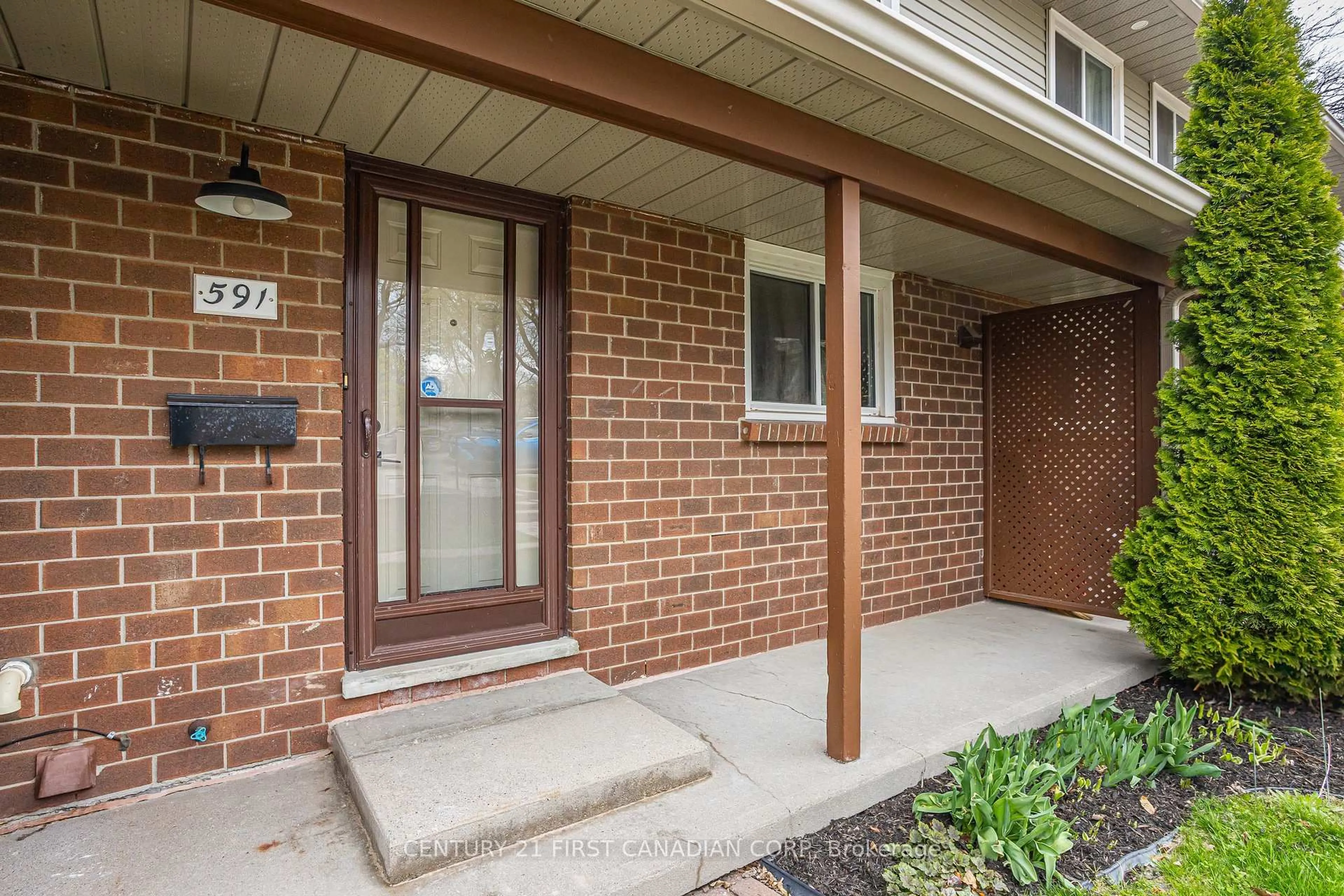 Unknown for 591 Griffith St #13, London Ontario N6K 2S5