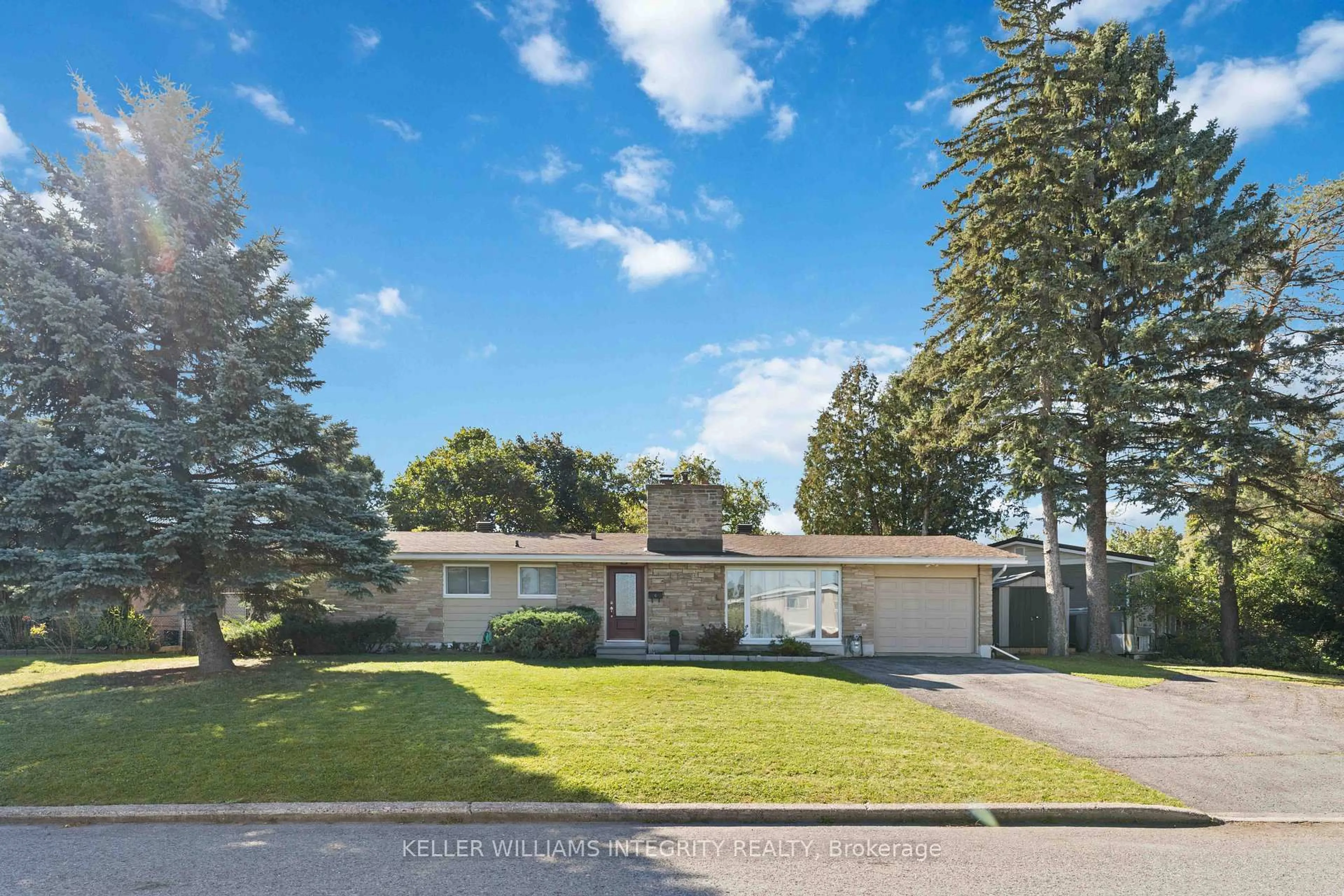 A pic from outside/outdoor area/front of a property/back of a property/a pic from drone, street for 6 Whitburn Cres, Ottawa Ontario K2H 5K6