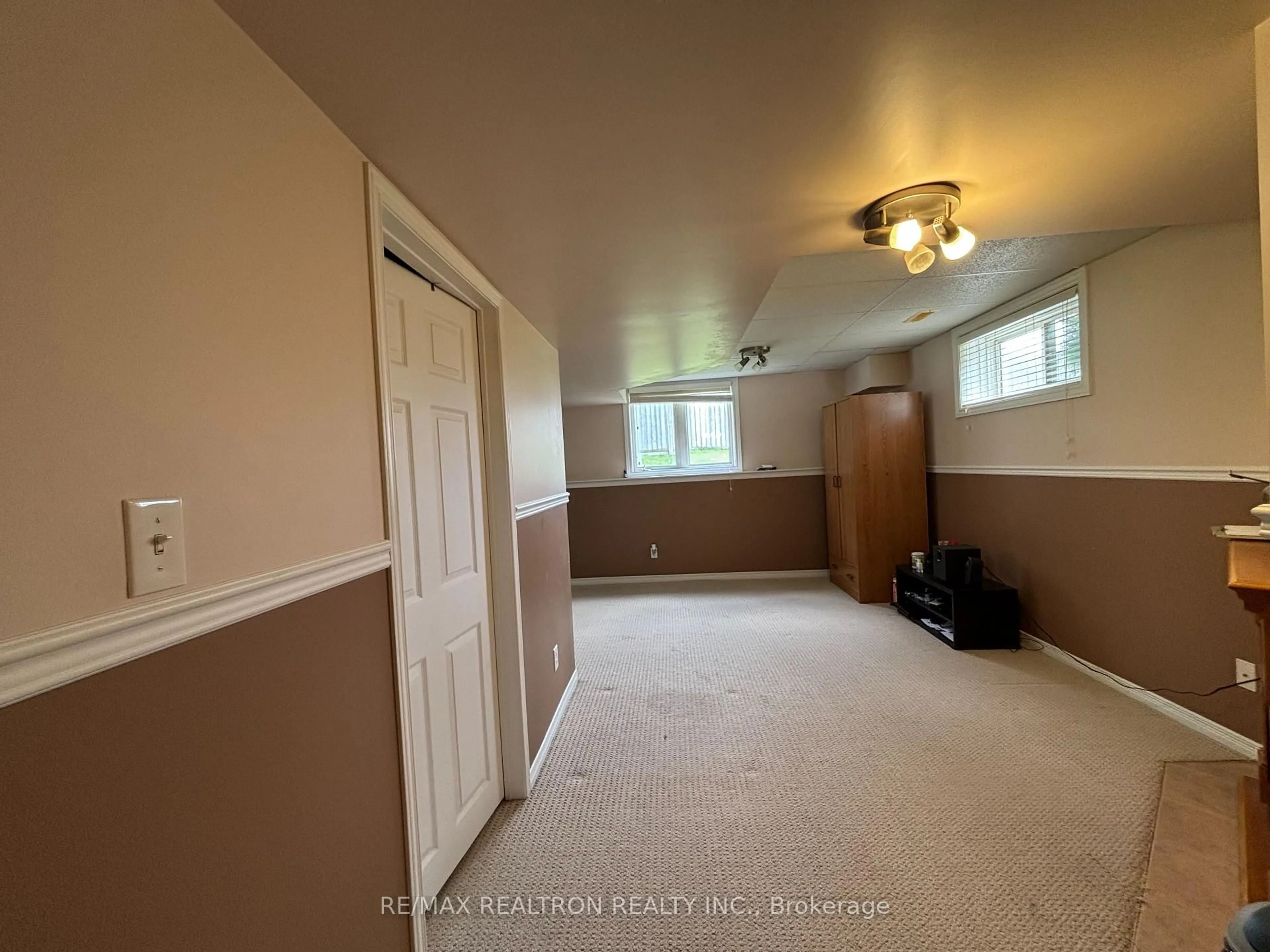 A pic of a room for 436 Weston Cres, Kingston Ontario K7M 9E7