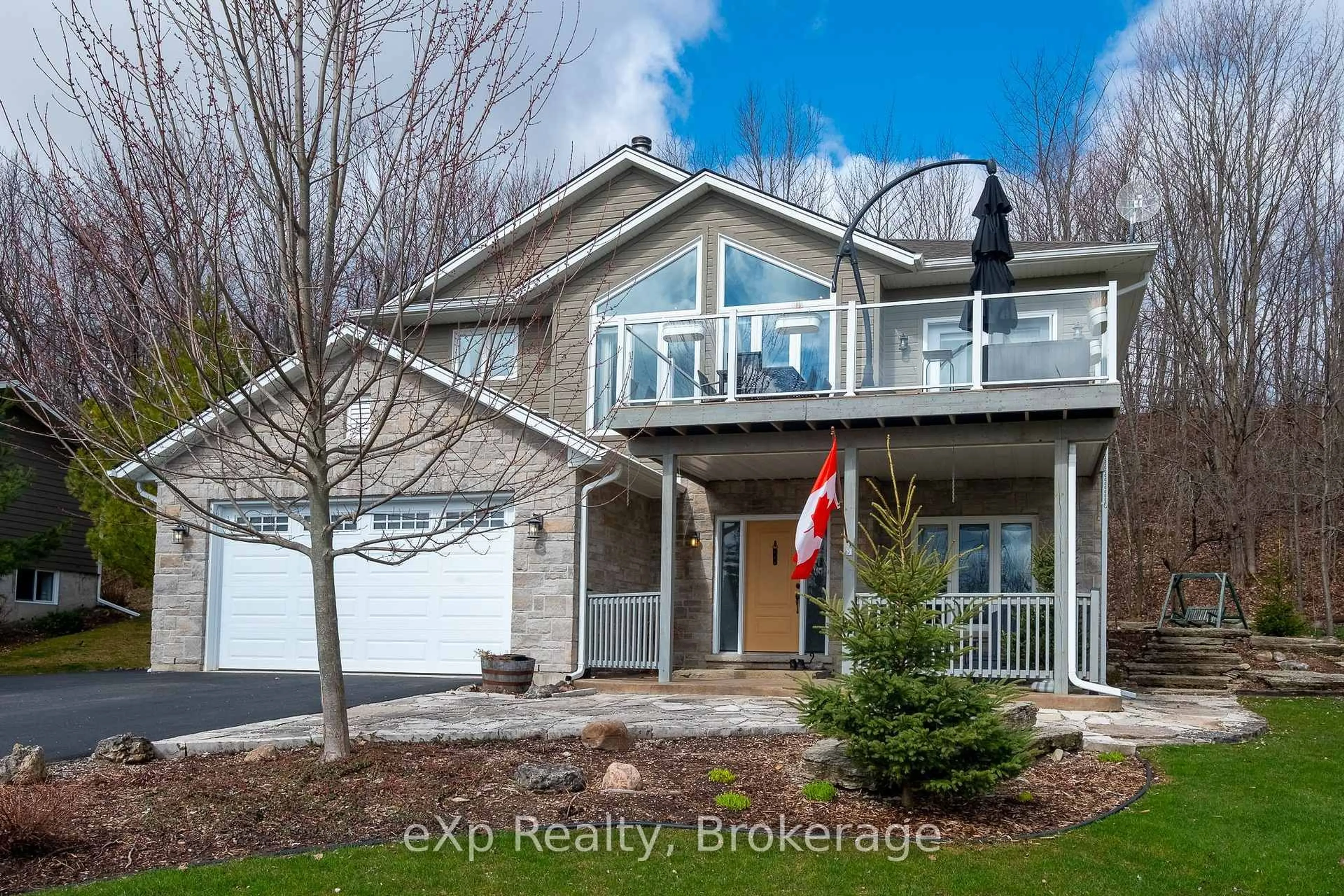 Home with vinyl exterior material, water/lake/river/ocean view for 154 MacIntosh Dr, Georgian Bluffs Ontario N0H 1S0