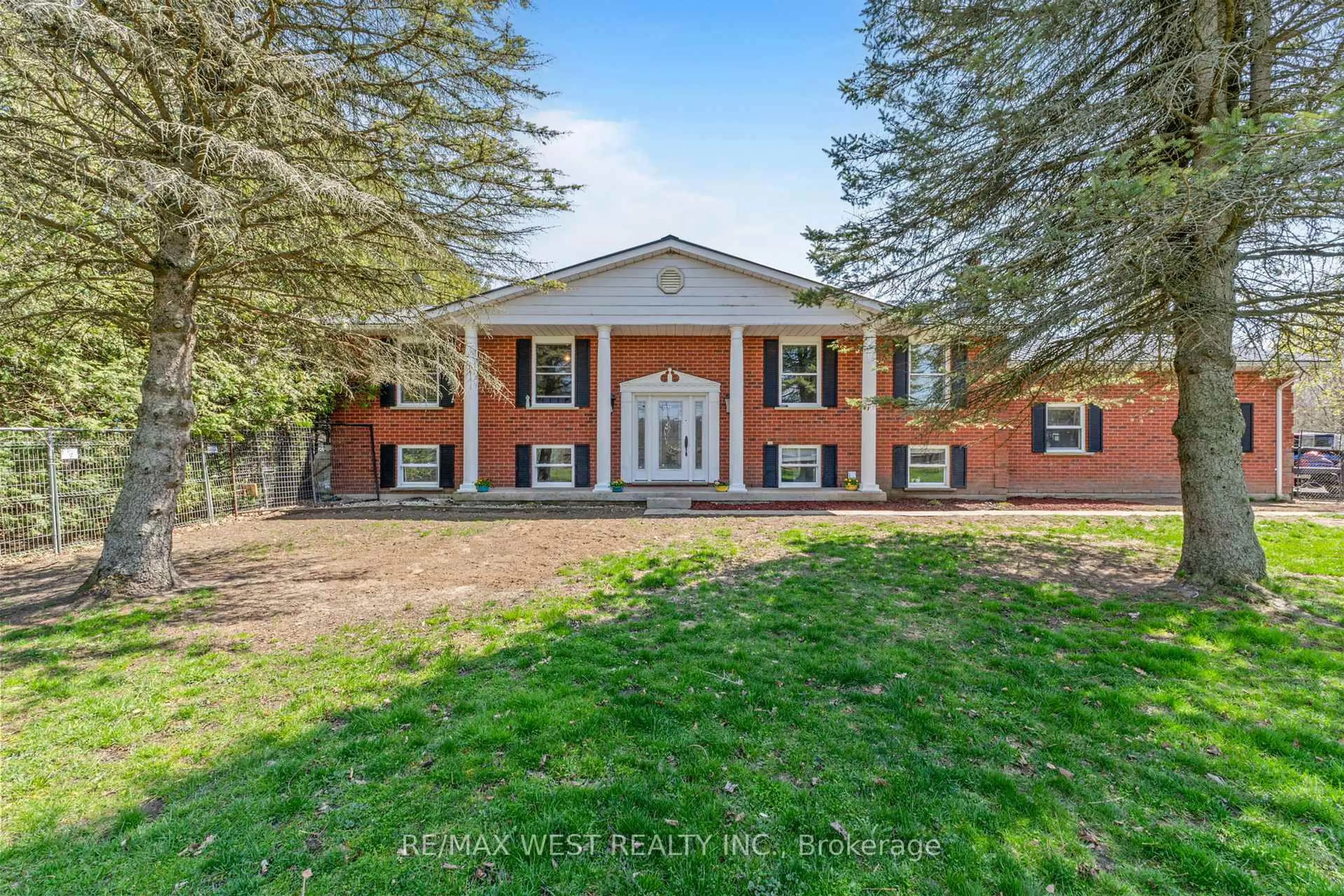 A pic from outside/outdoor area/front of a property/back of a property/a pic from drone, unknown for 428 1 Charlotteville Rd, Norfolk Ontario N0E 1P0
