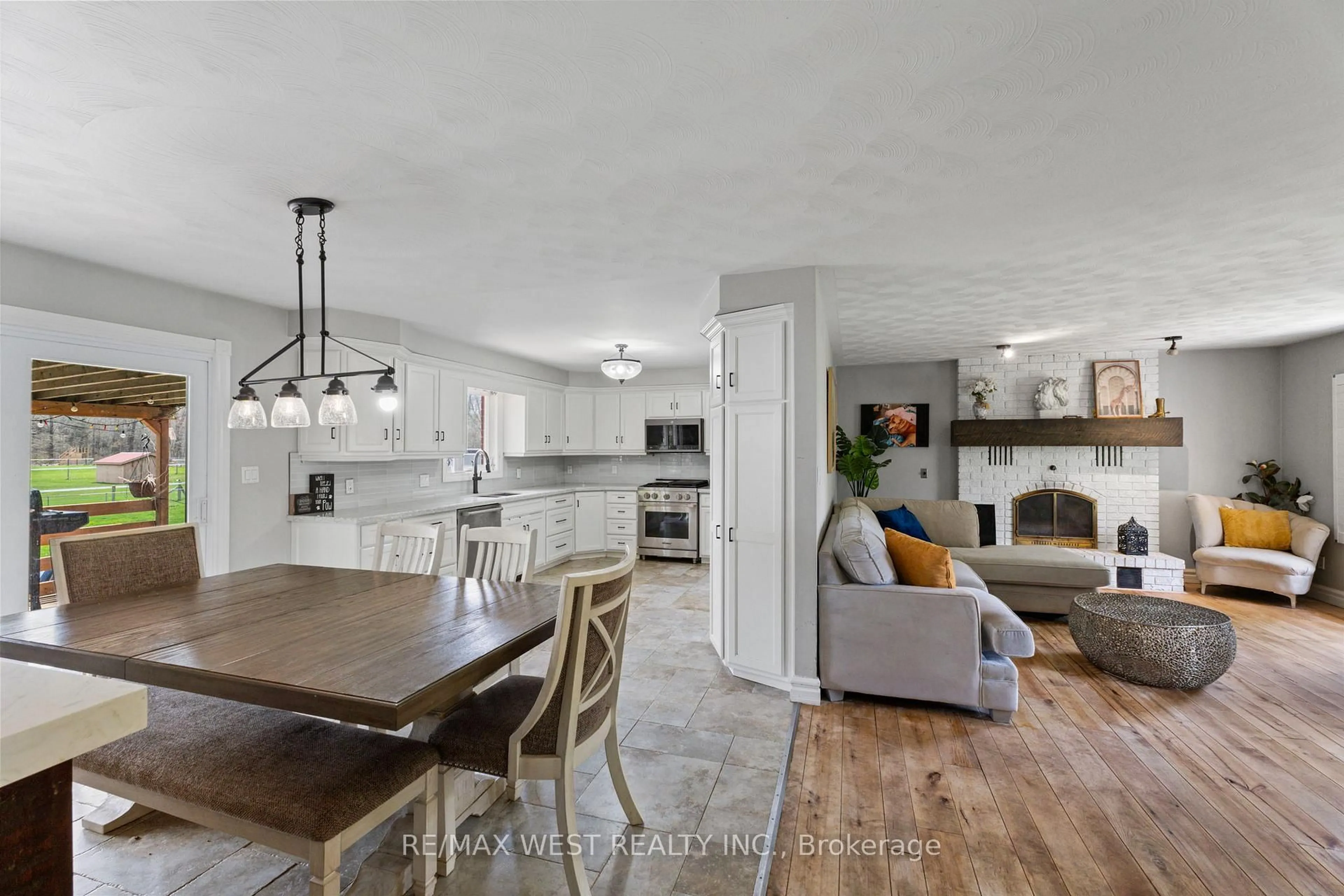 Open concept kitchen, unknown for 428 1 Charlotteville Rd, Norfolk Ontario N0E 1P0