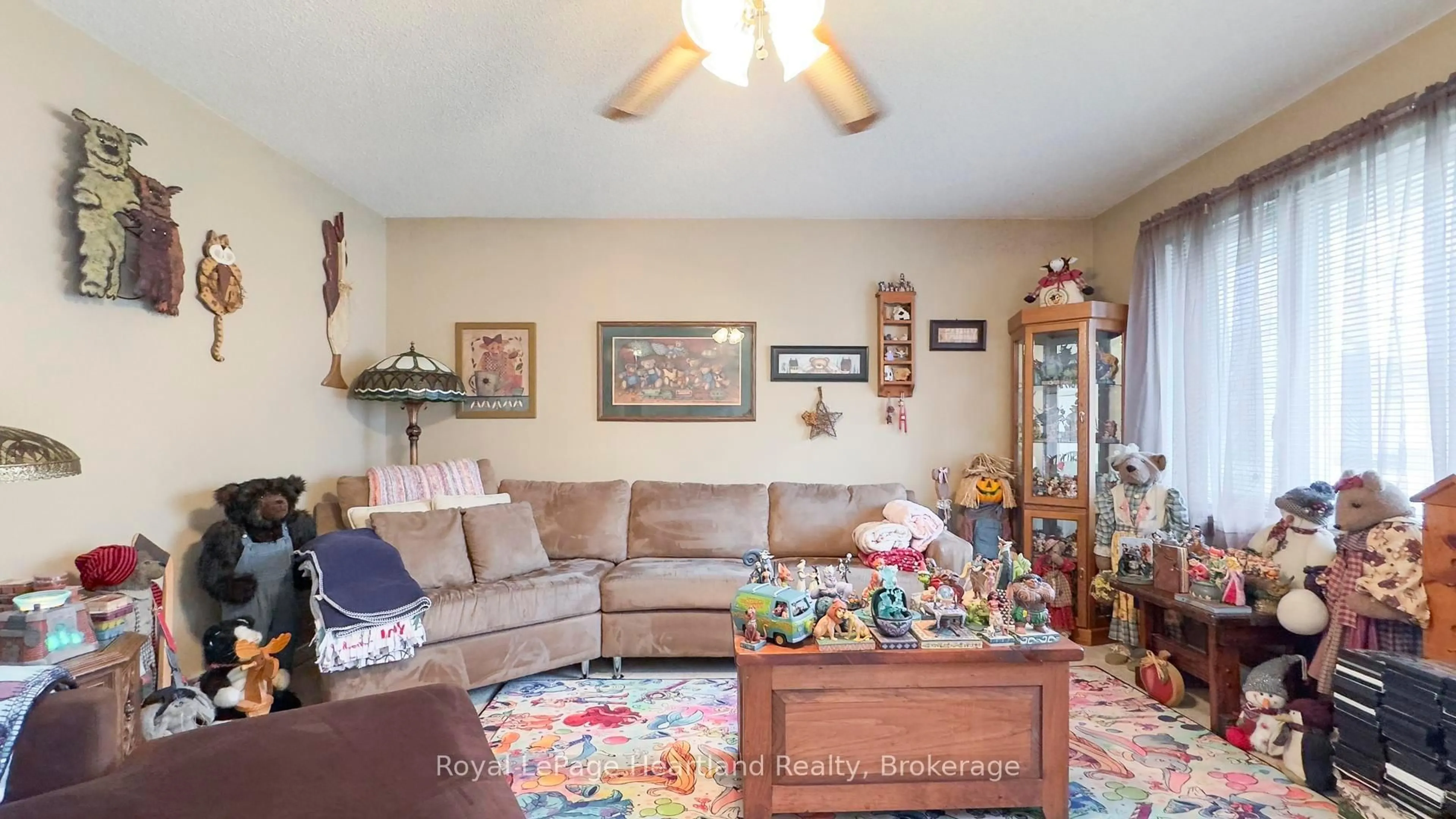 Living room with furniture, unknown for 91 Anglesea St, Goderich Ontario N7A 1V2