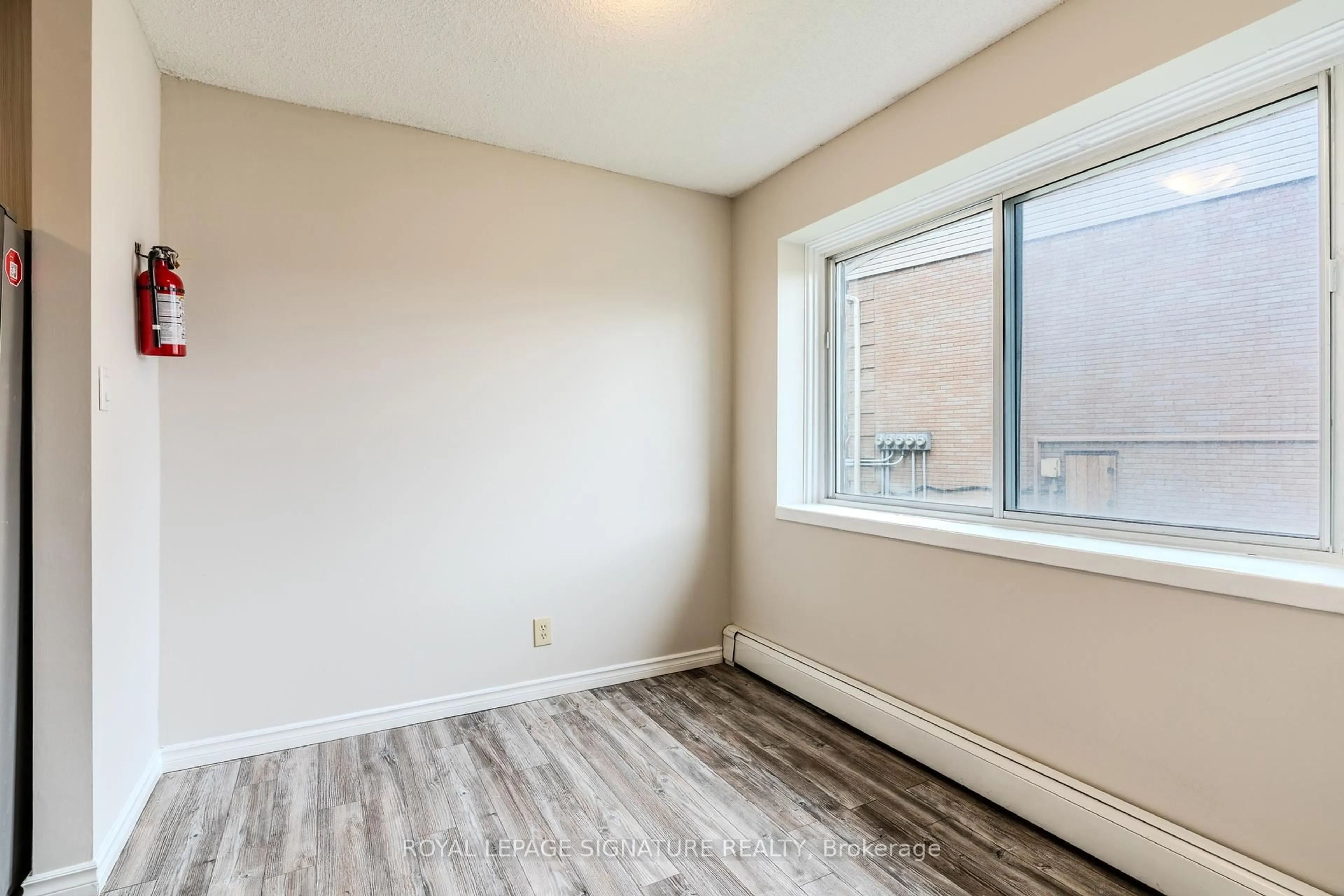 A pic of a room for 293 Fairway Rd #26, Kitchener Ontario N2A 2P1