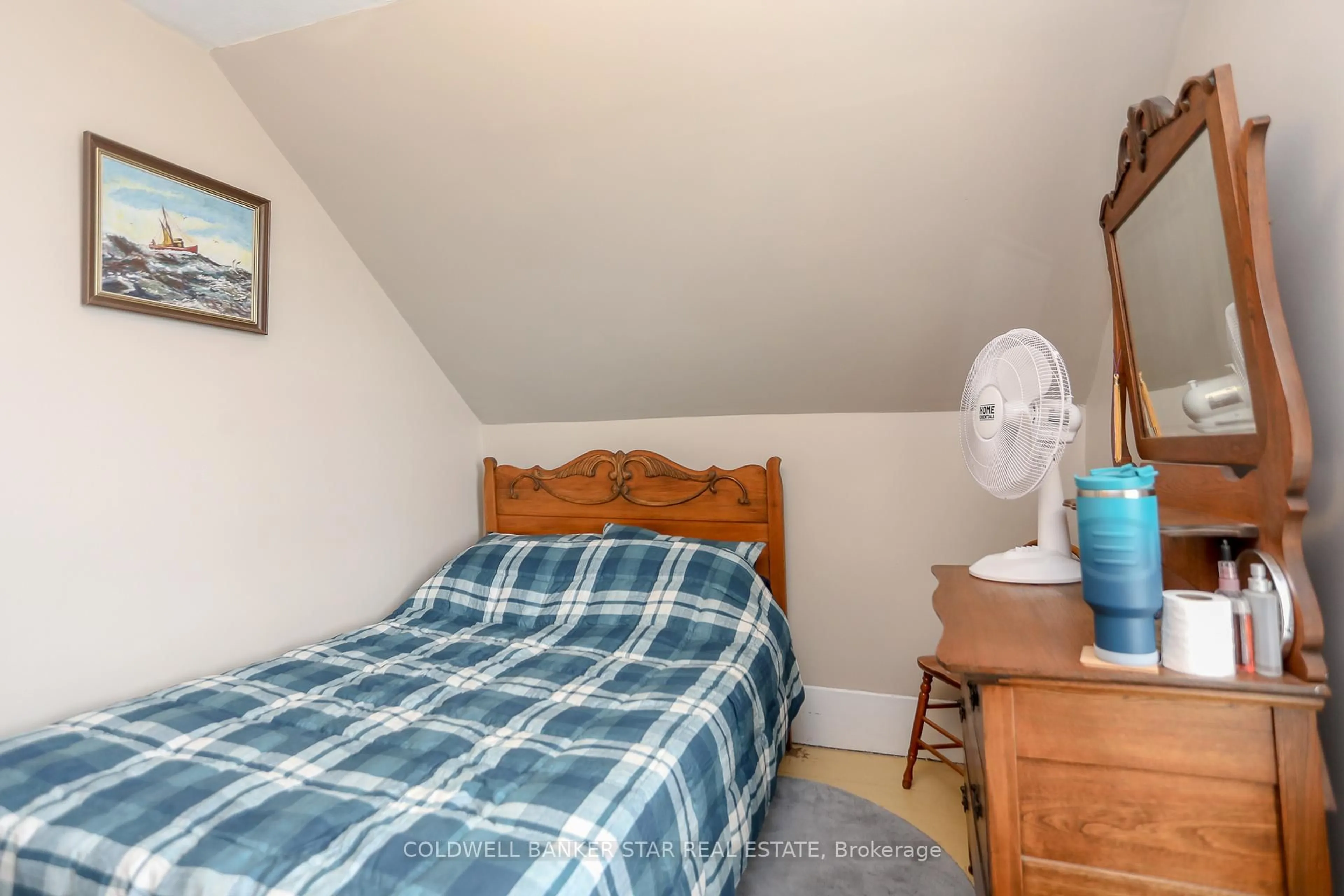 Bedroom with bed, unknown for 5240 Imperial Rd, Malahide Ontario N5H 2R2