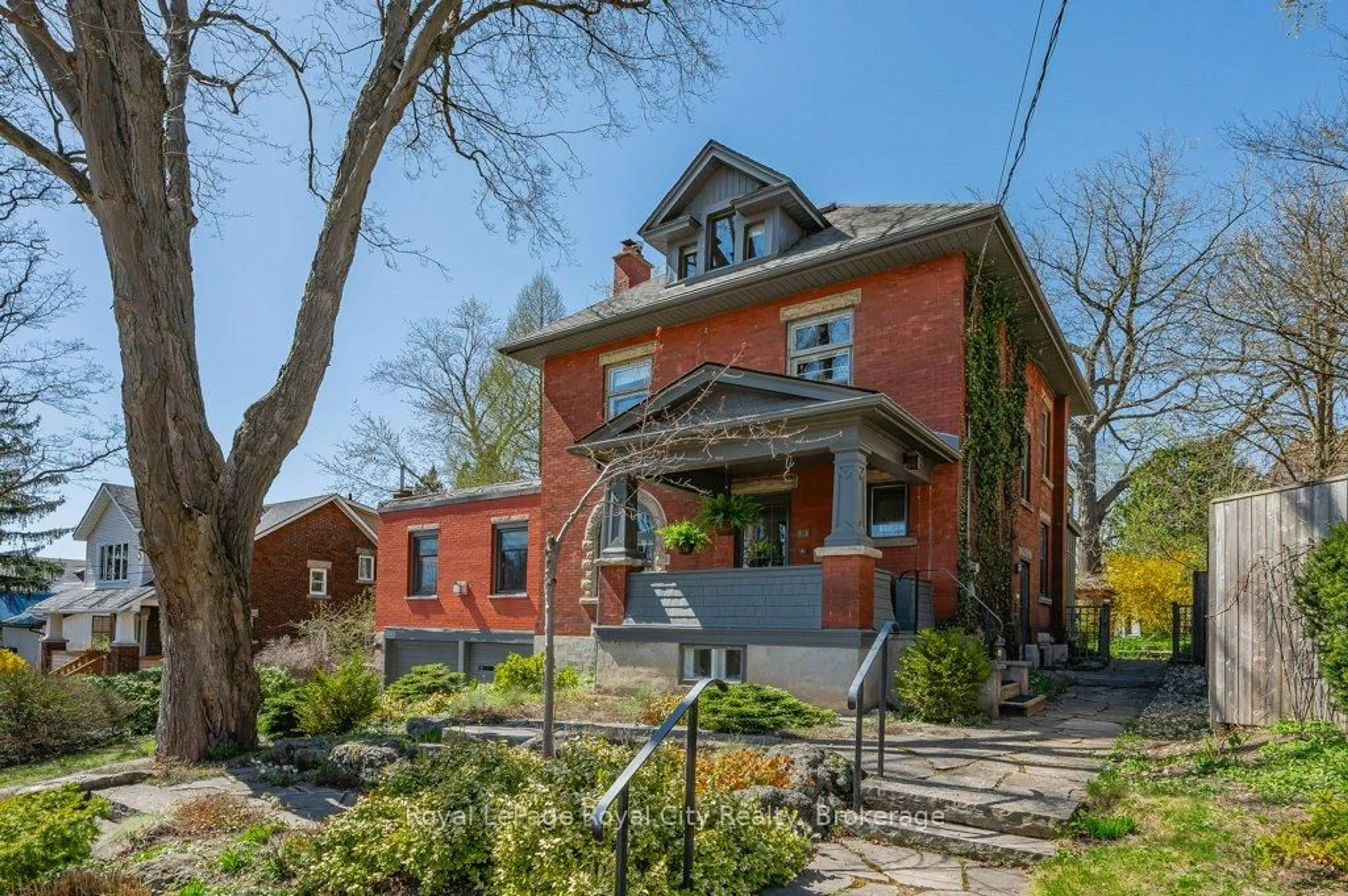 Home with brick exterior material, street for 111 Oxford St, Guelph Ontario N1H 2M8