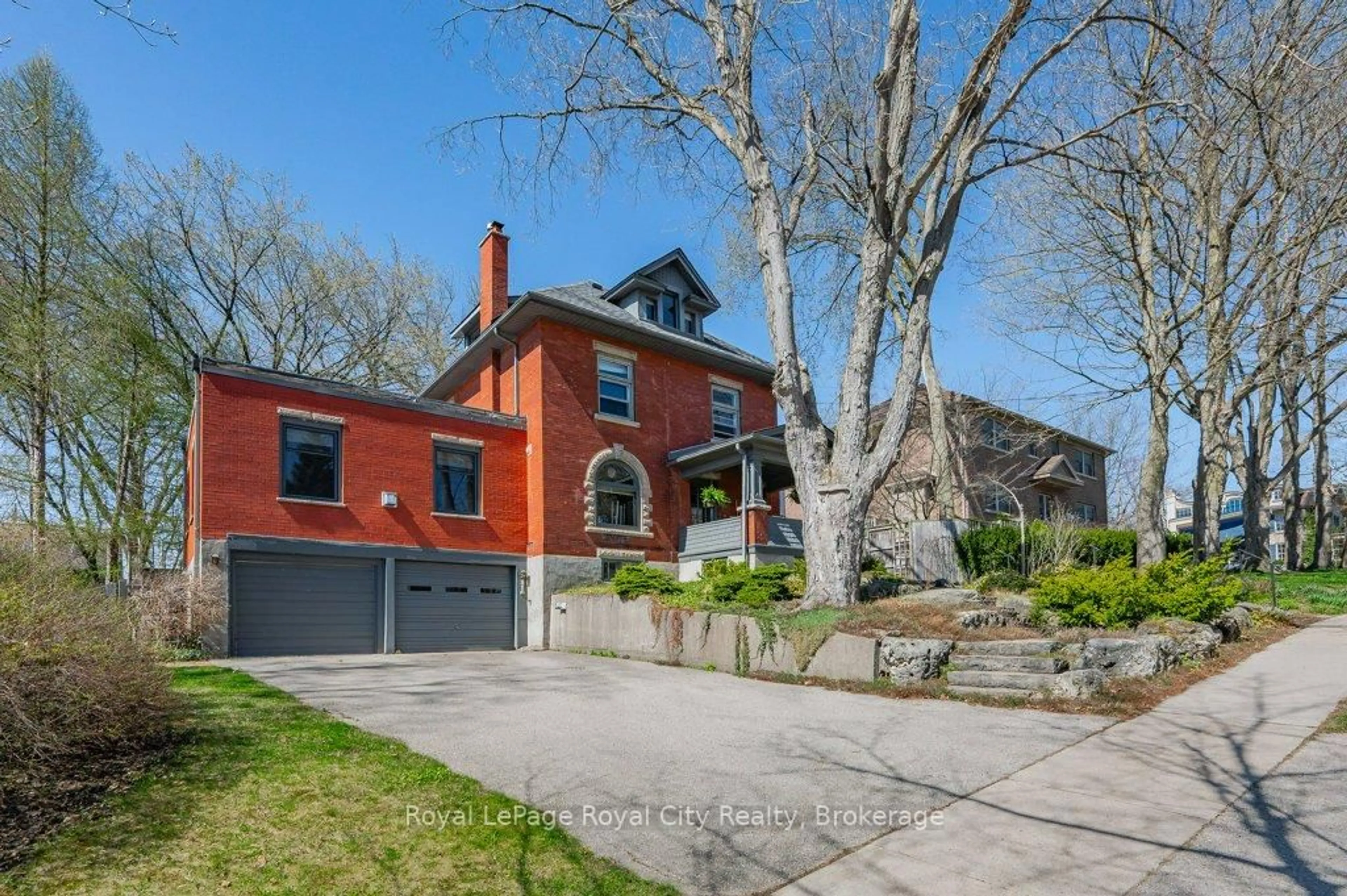 Home with brick exterior material, street for 111 Oxford St, Guelph Ontario N1H 2M8