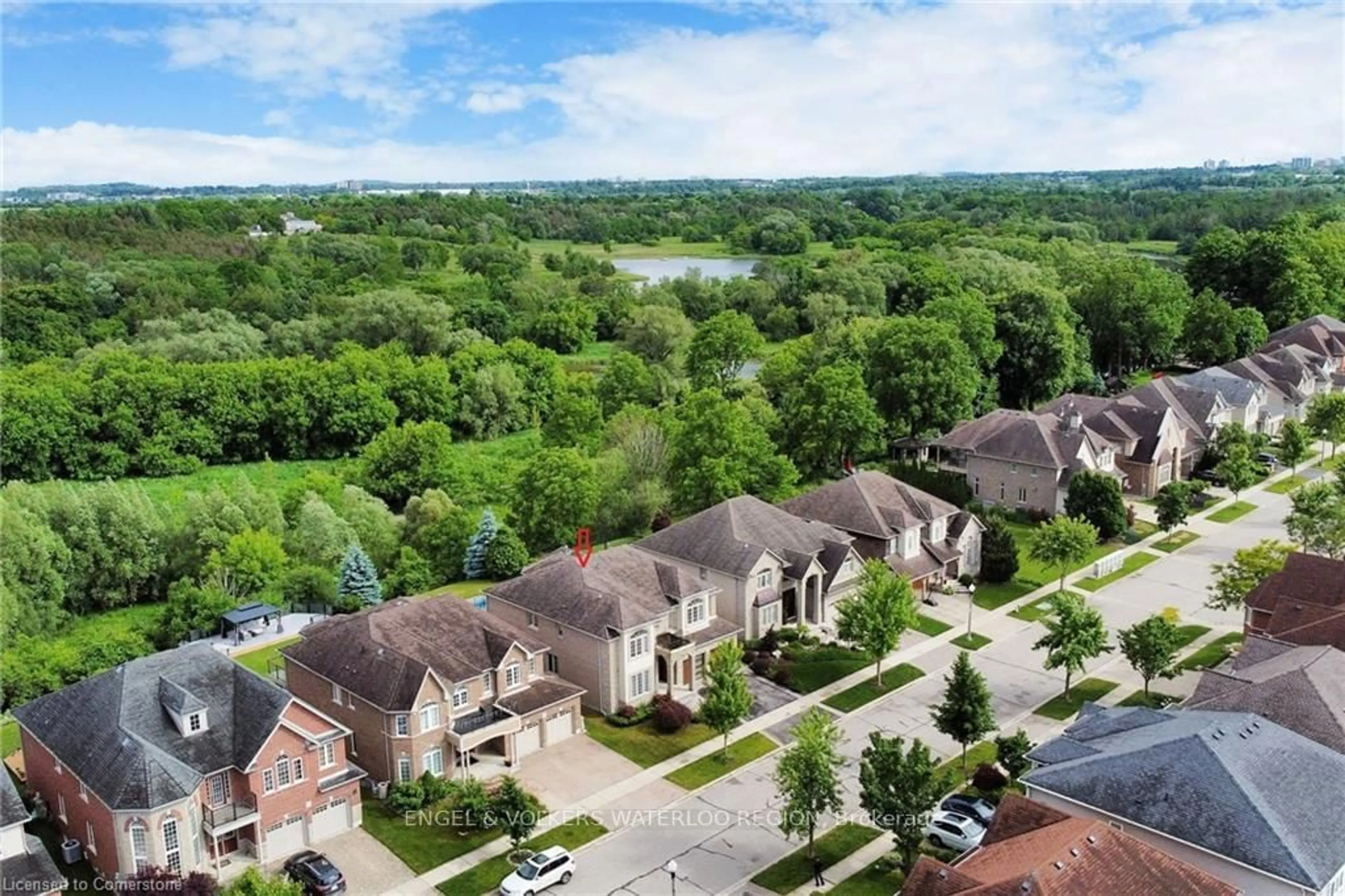 A pic from outside/outdoor area/front of a property/back of a property/a pic from drone, unknown for 79 Kestrel St, Kitchener Ontario N2K 4K1