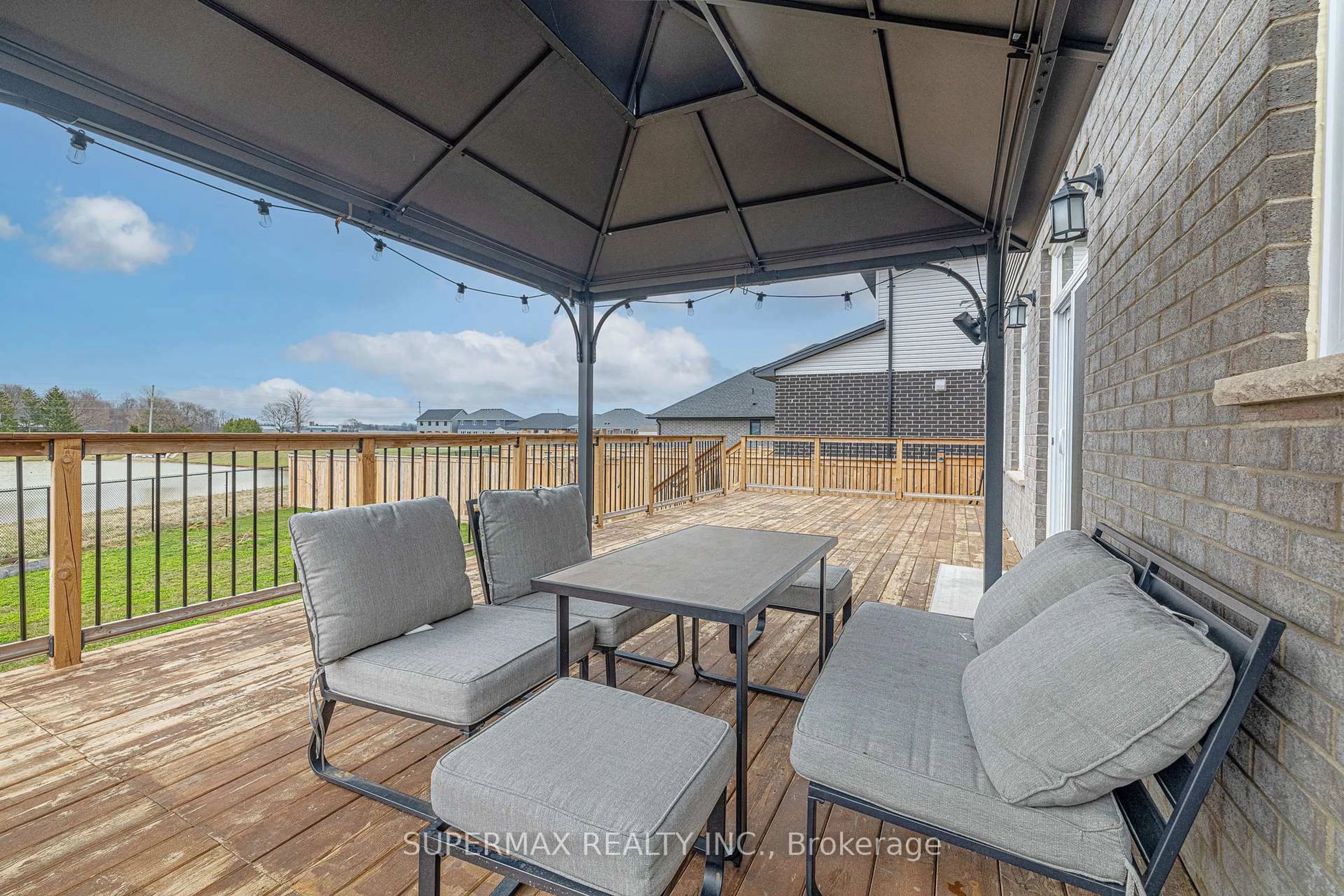 Patio, water/lake/river/ocean view for 121 Renaissance Dr, St. Thomas Ontario N5R 0K1