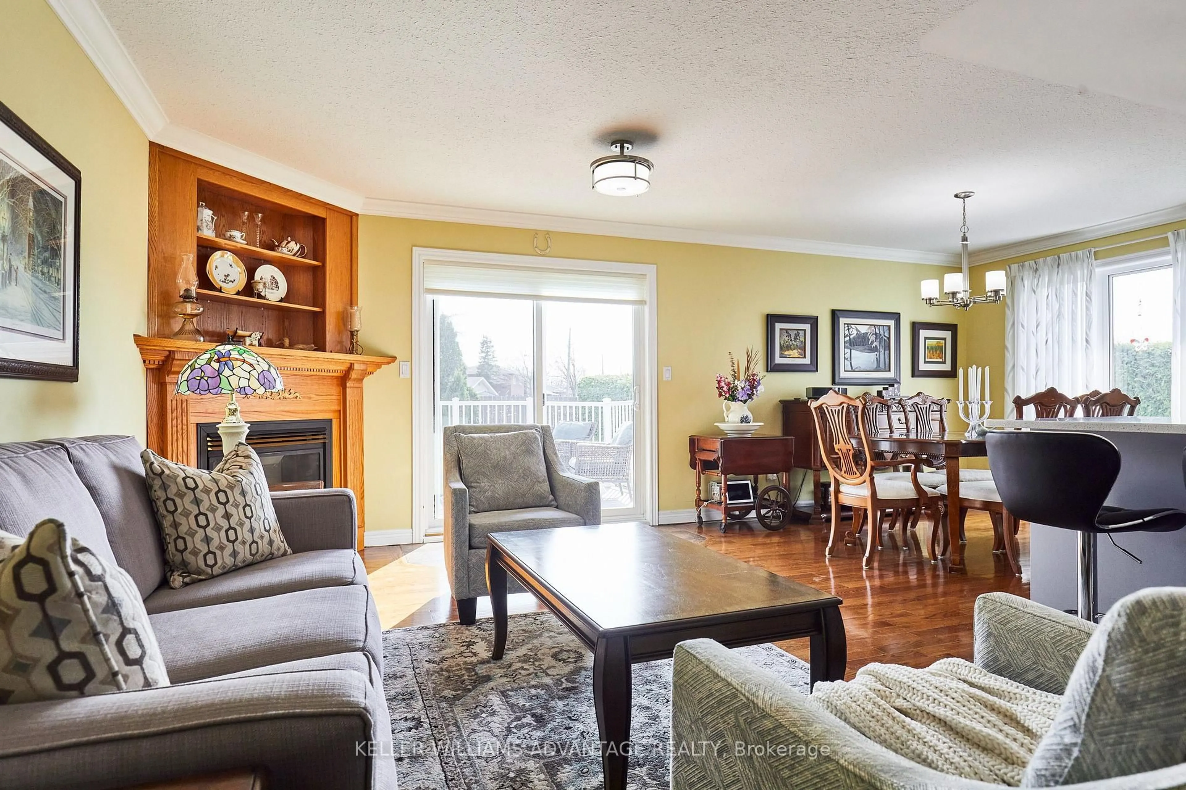 Living room with furniture, wood/laminate floor for 19 Lori Blvd, Kawartha Lakes Ontario K9V 6B6