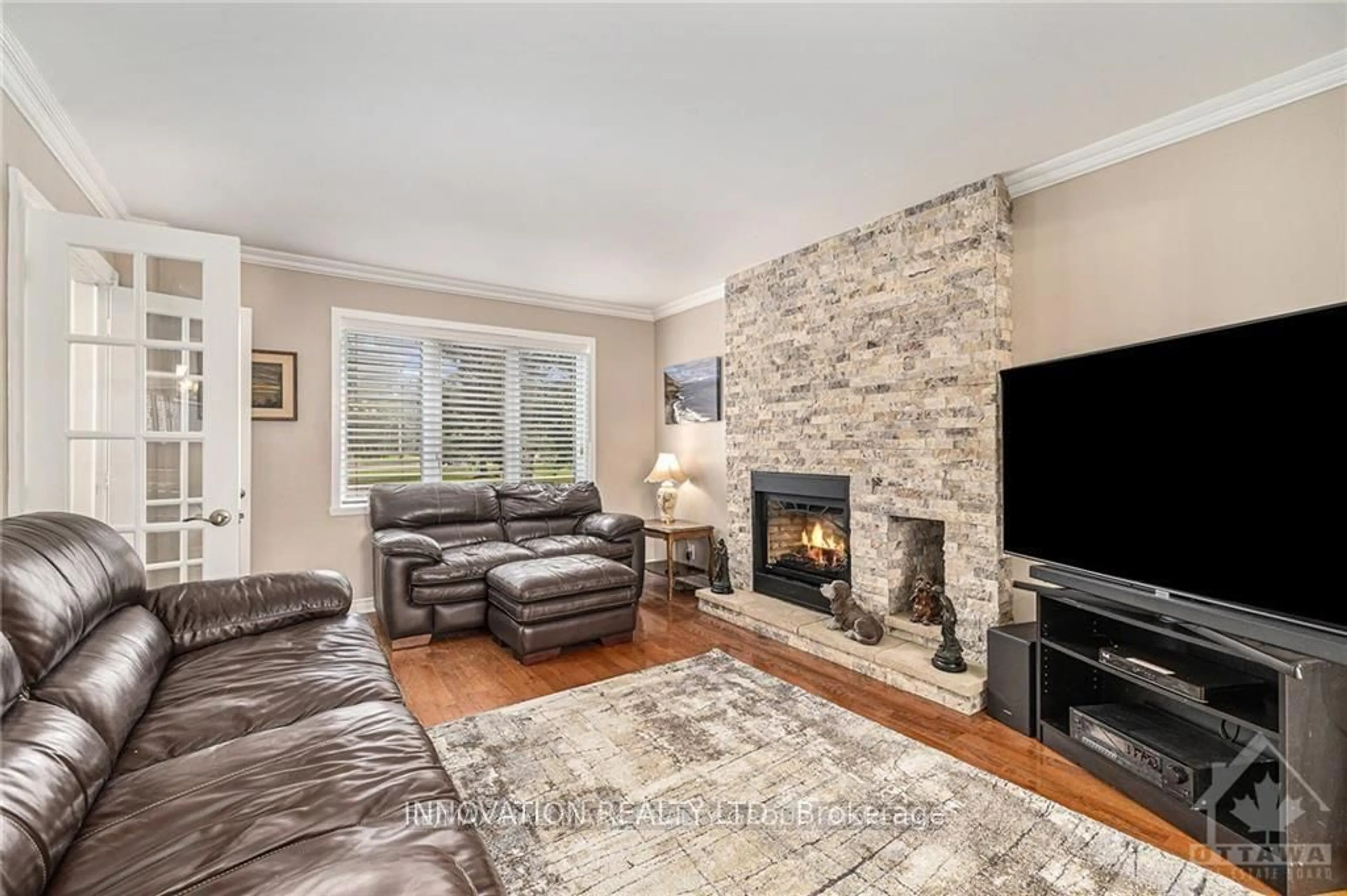 Living room with furniture, unknown for 7 Grierson Lane, Ottawa Ontario K2W 1A6
