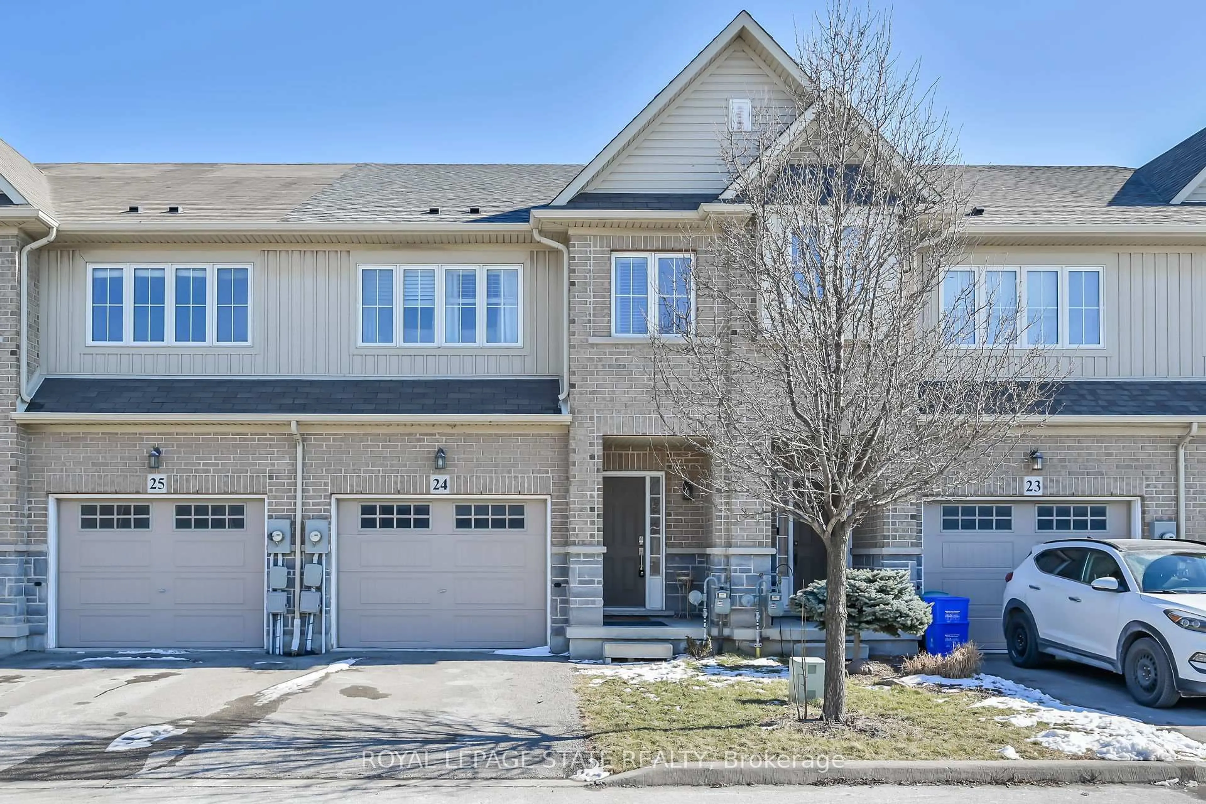 Home with brick exterior material, street for 170 Palacebeach Tr #24, Hamilton Ontario L8E 0H2