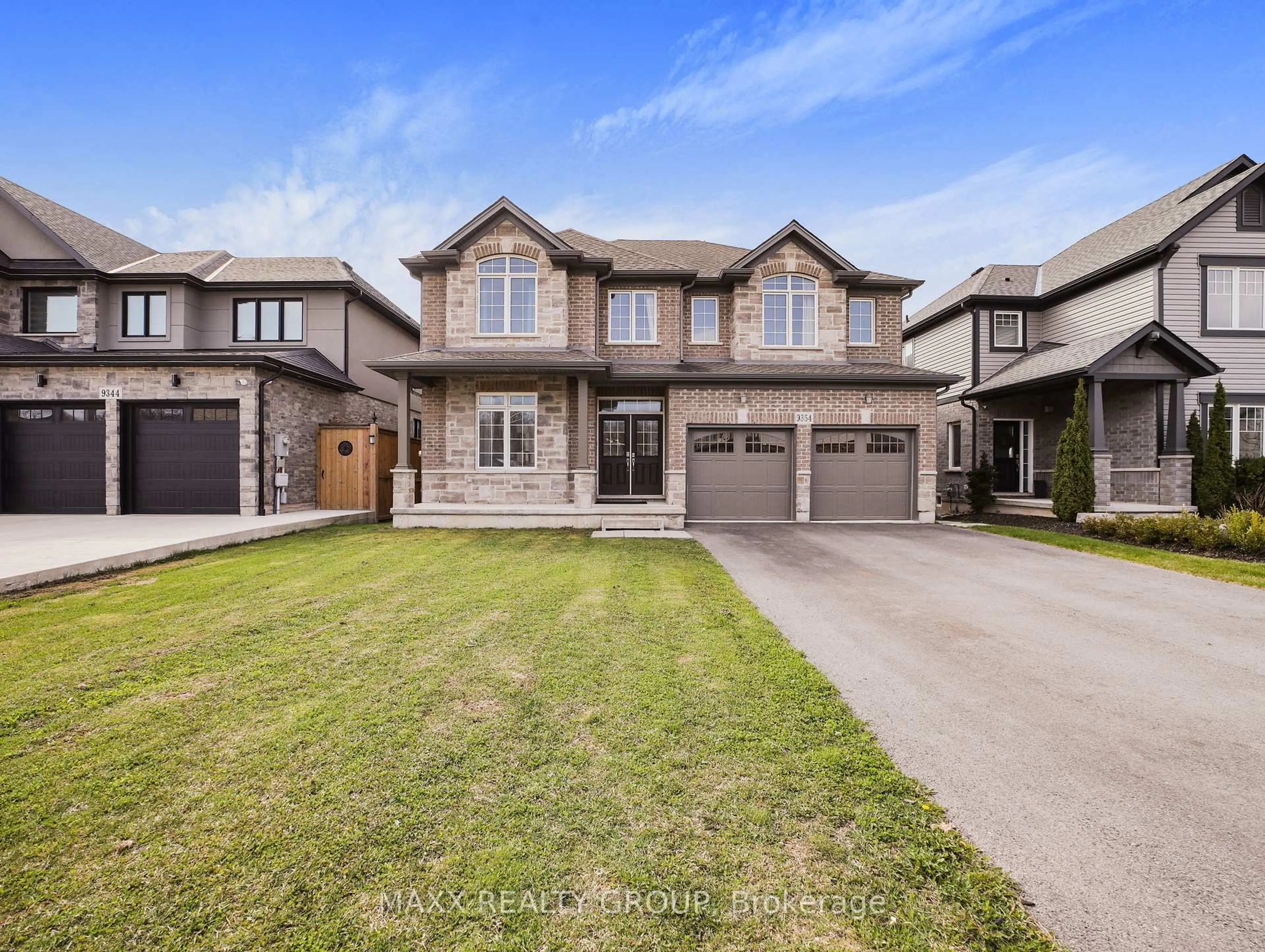 Home with brick exterior material, street for 9354 Shoveller Dr, Niagara Falls Ontario L2H 0M3