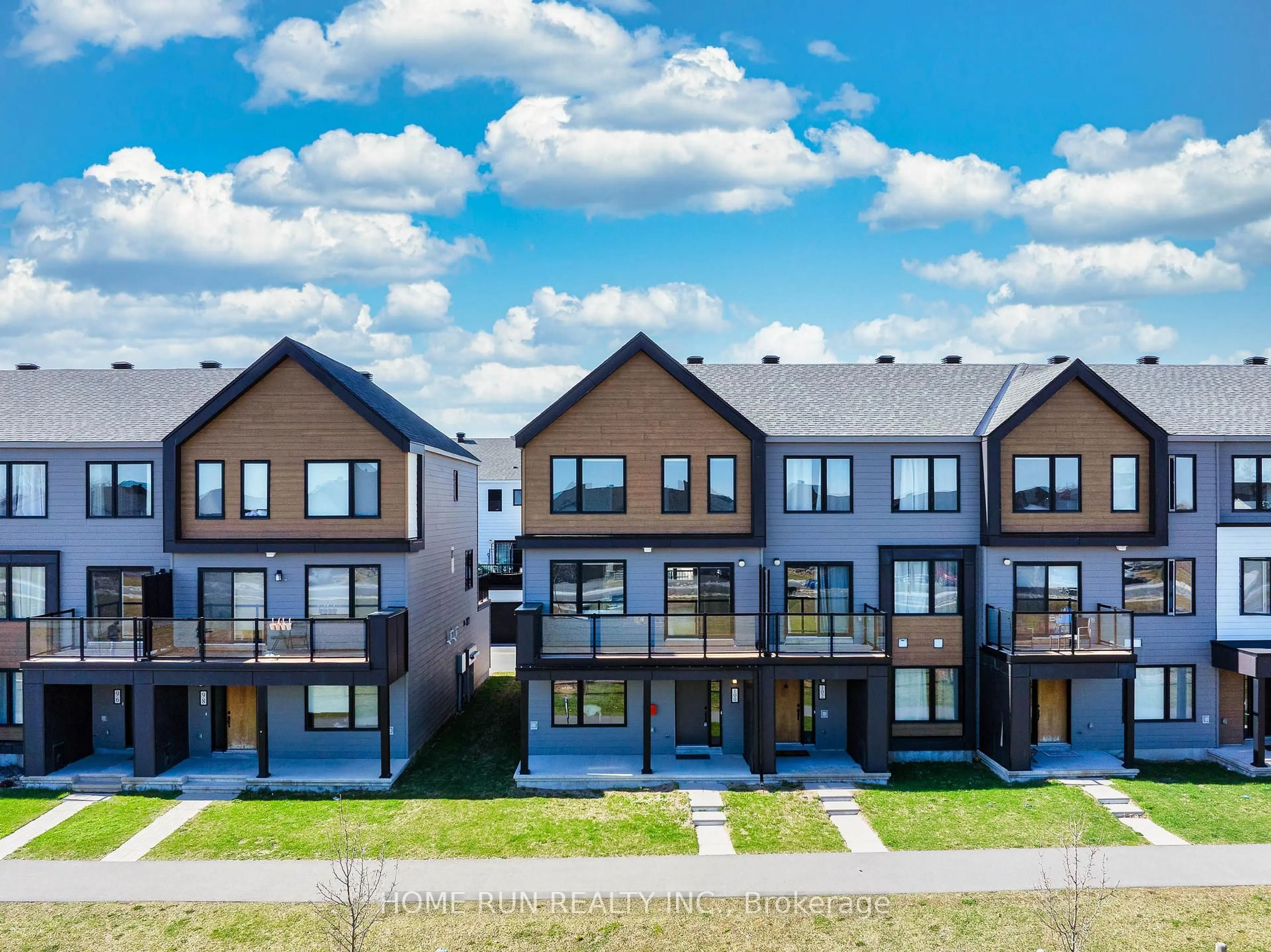 A pic from outside/outdoor area/front of a property/back of a property/a pic from drone, street for 100 Kyanite Lane, Ottawa Ontario K2J 7B5