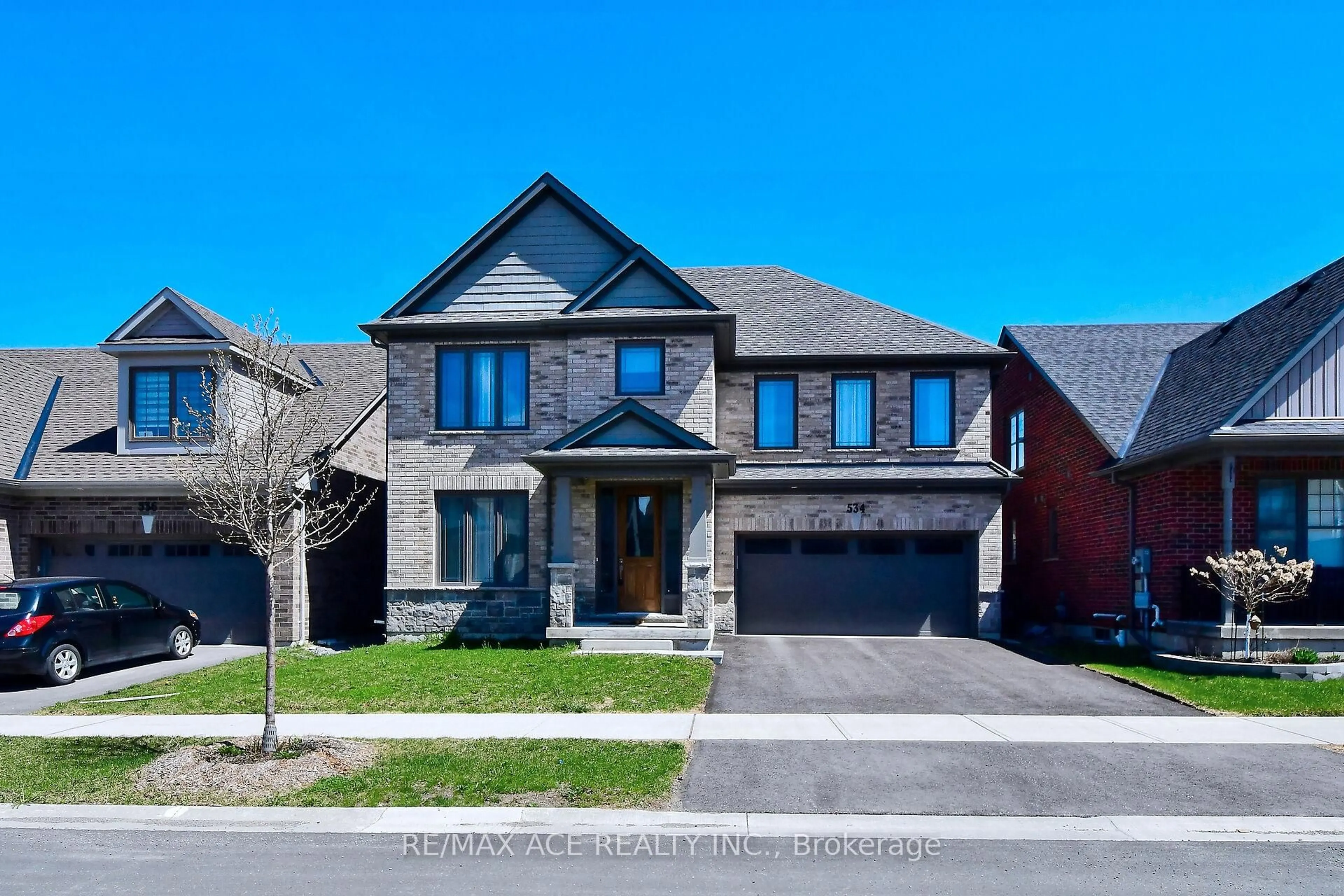 Home with brick exterior material, street for 534 Macintosh Grve, Peterborough Ontario K9H 0K1