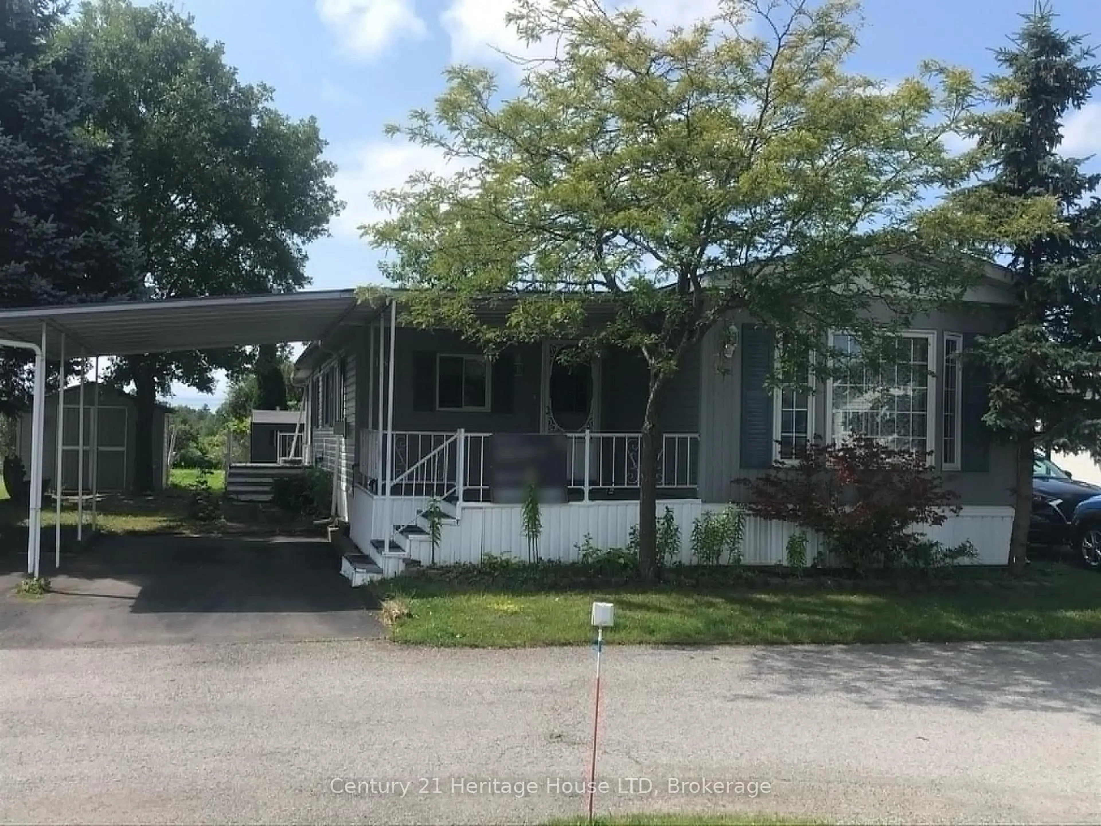 Home with vinyl exterior material, street for 3033 Townline Rd #187, Fort Erie Ontario L0S 1S1