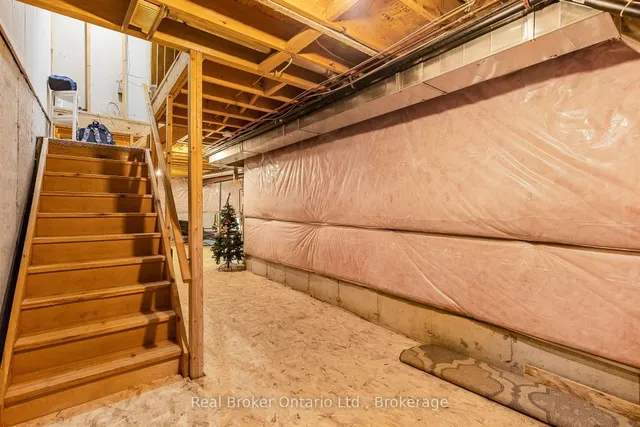 Additional property image - 28 Whitefish Cres