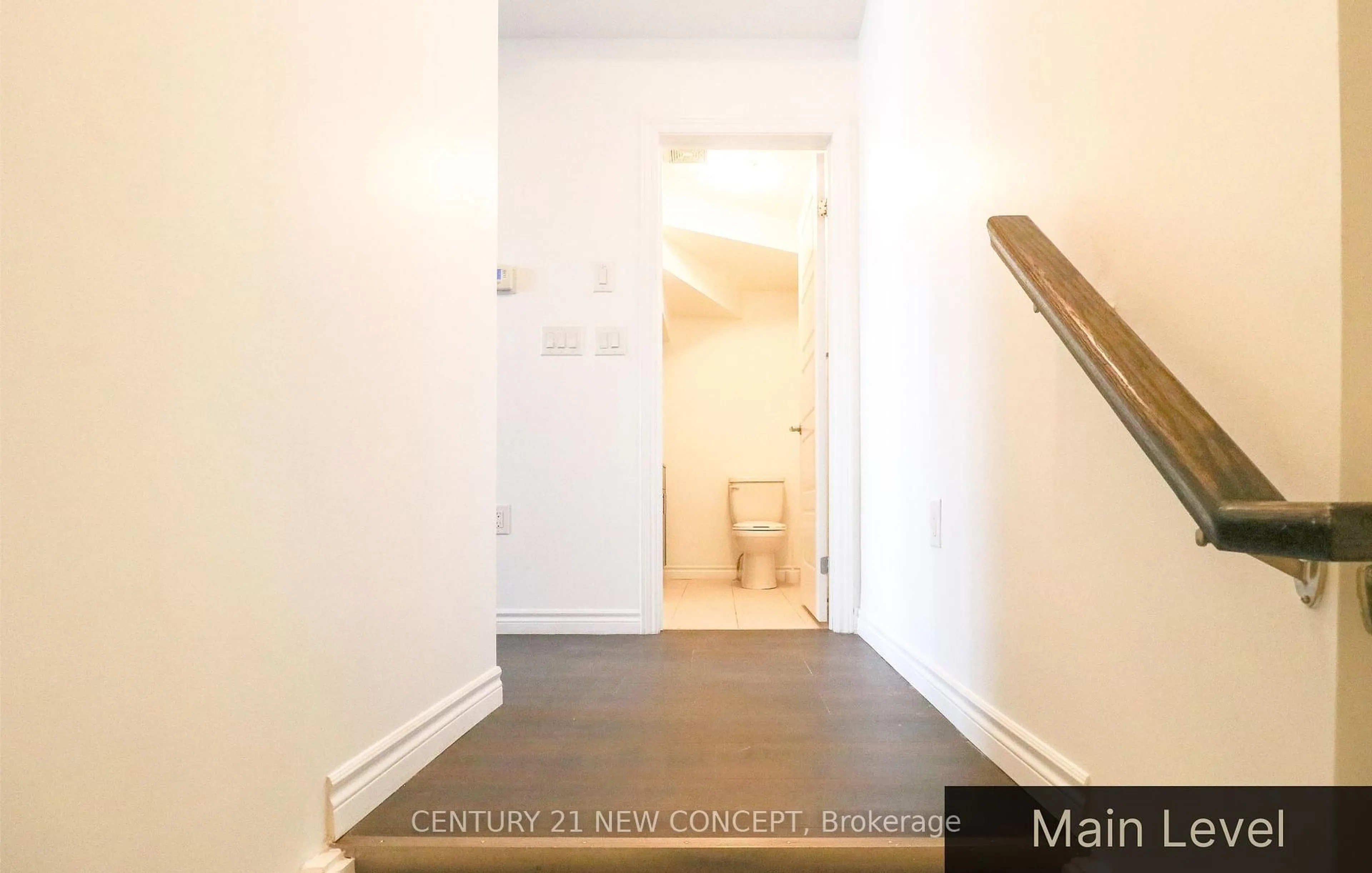 Indoor entryway for 1430 Highland Rd #4C, Kitchener Ontario N2N 0C3