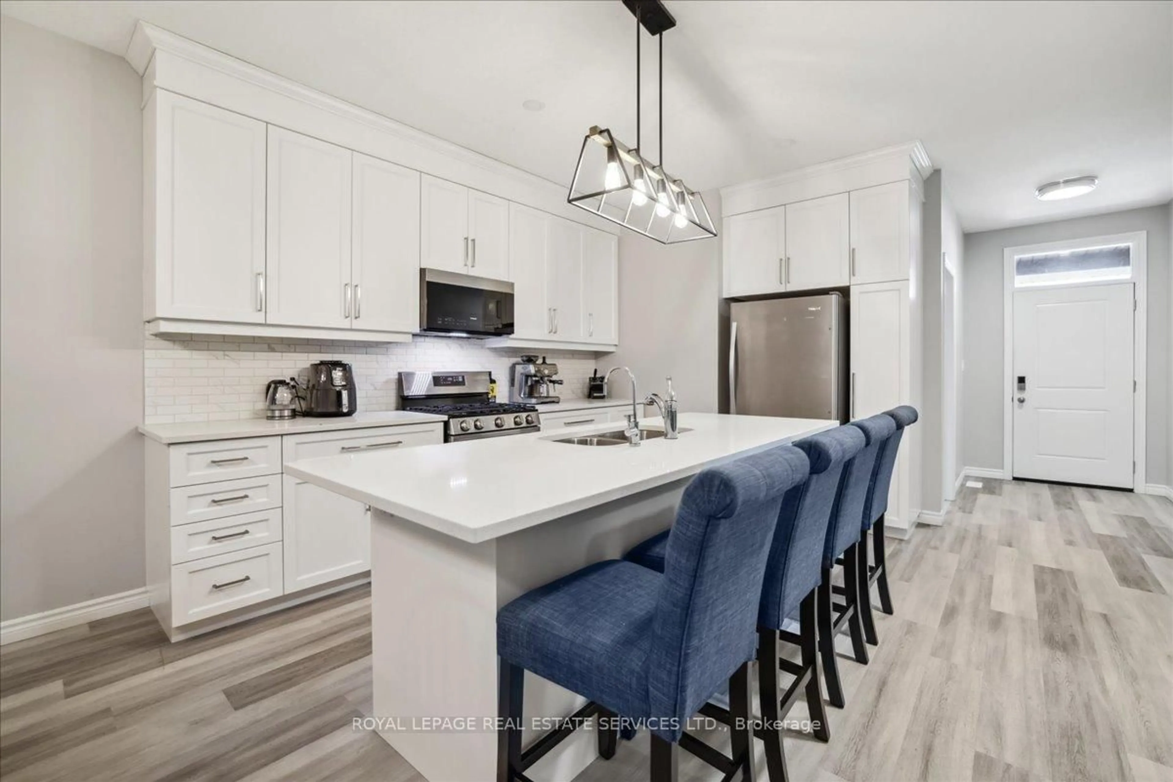 Open concept kitchen, unknown for 44 Main St #6, East Zorra-Tavistock Ontario N0J 1M0