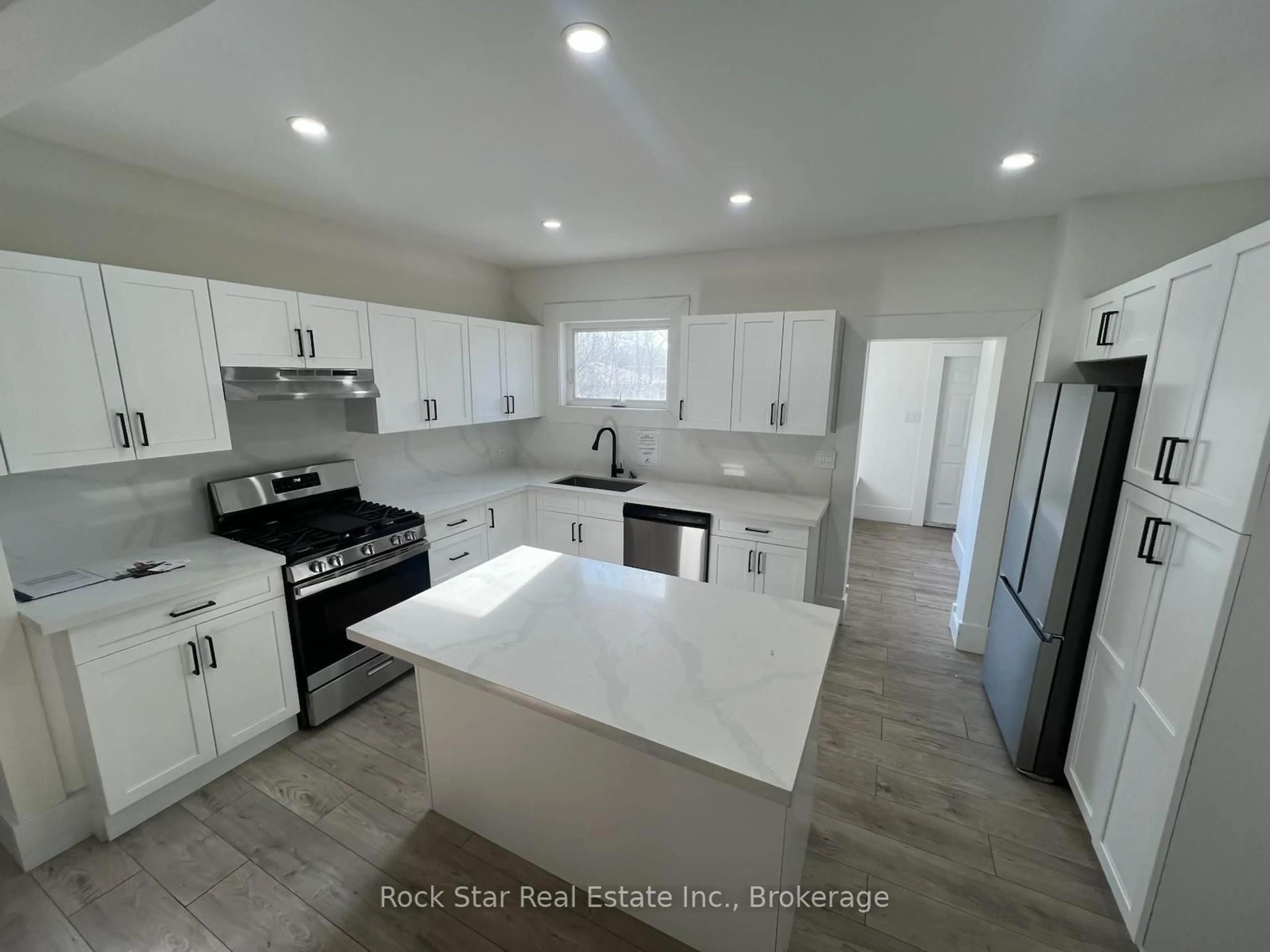 Open concept kitchen, unknown for 14 Ruth St, Hamilton Ontario L8L 6P9