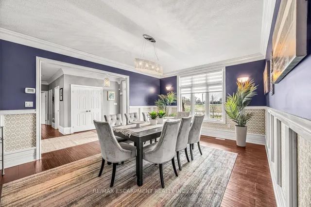 Additional property image - 20 Chesswood Tr