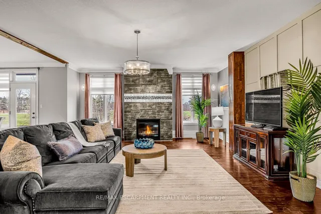 Additional property image - 20 Chesswood Tr