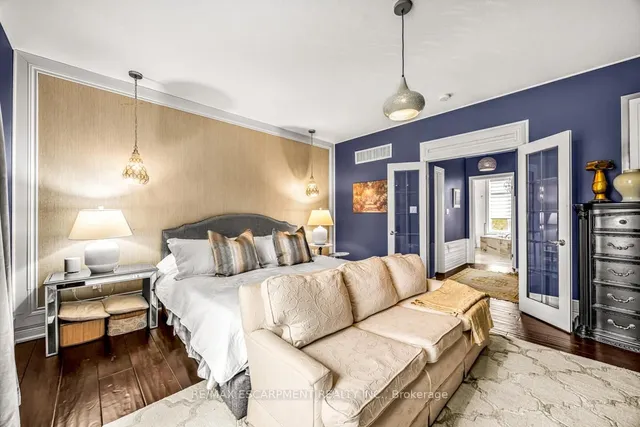 Additional property image - 20 Chesswood Tr