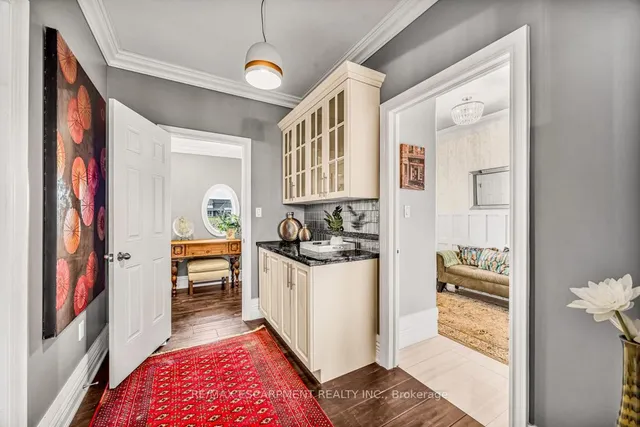 Additional property image - 20 Chesswood Tr
